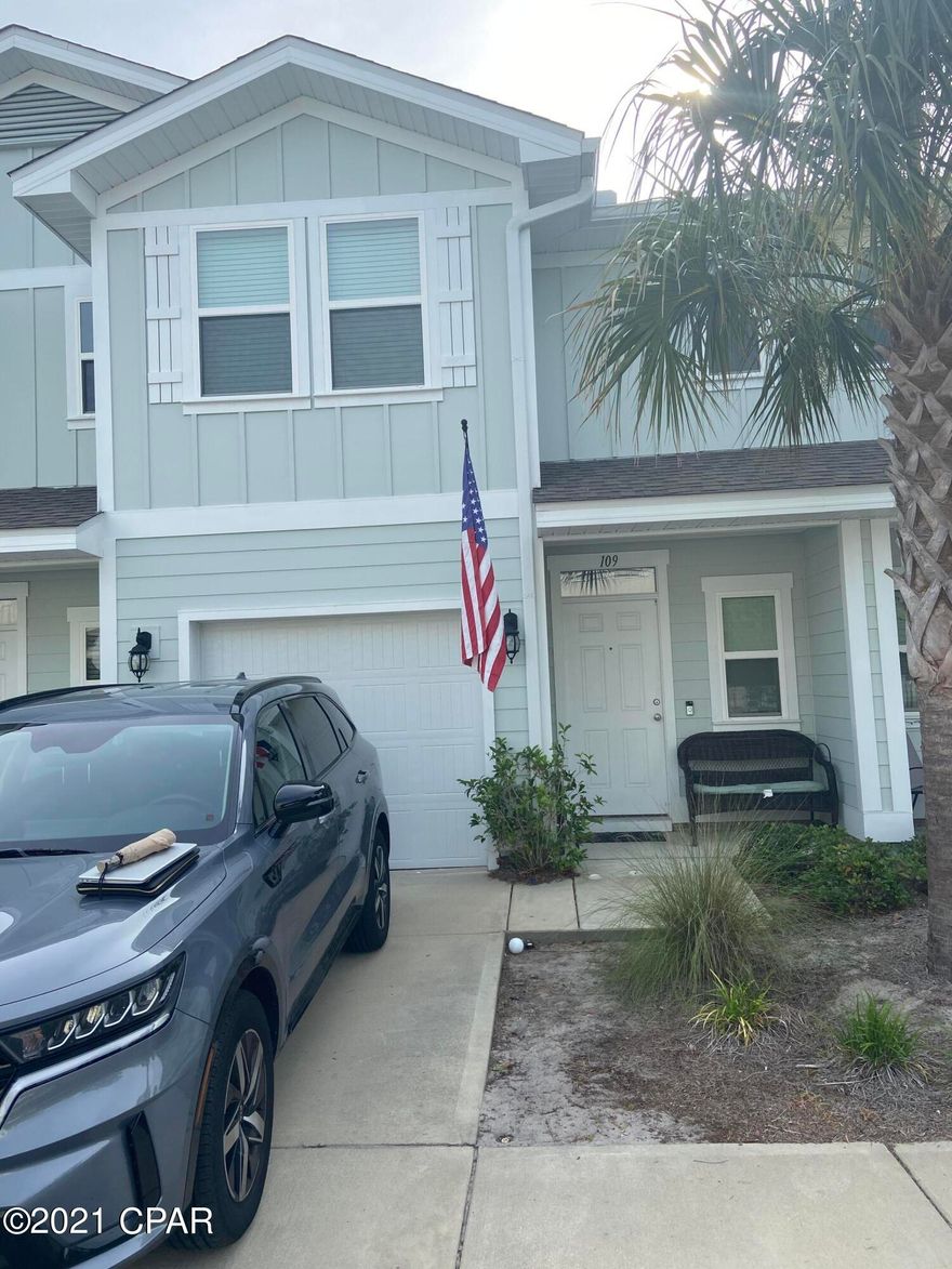 This townhome offers 9' ceilings downstairs and 8' ceilings upstairs with beautiful cabinets, granite, and luxury vinyl flooring. An open and spacious living area as well as a huge master suite upstairs with a large walk-in closet and gorgeous master bath with double sink vanity and beautiful tiled shower. The secondary bedrooms are spacious as well as the secondary bathroom.