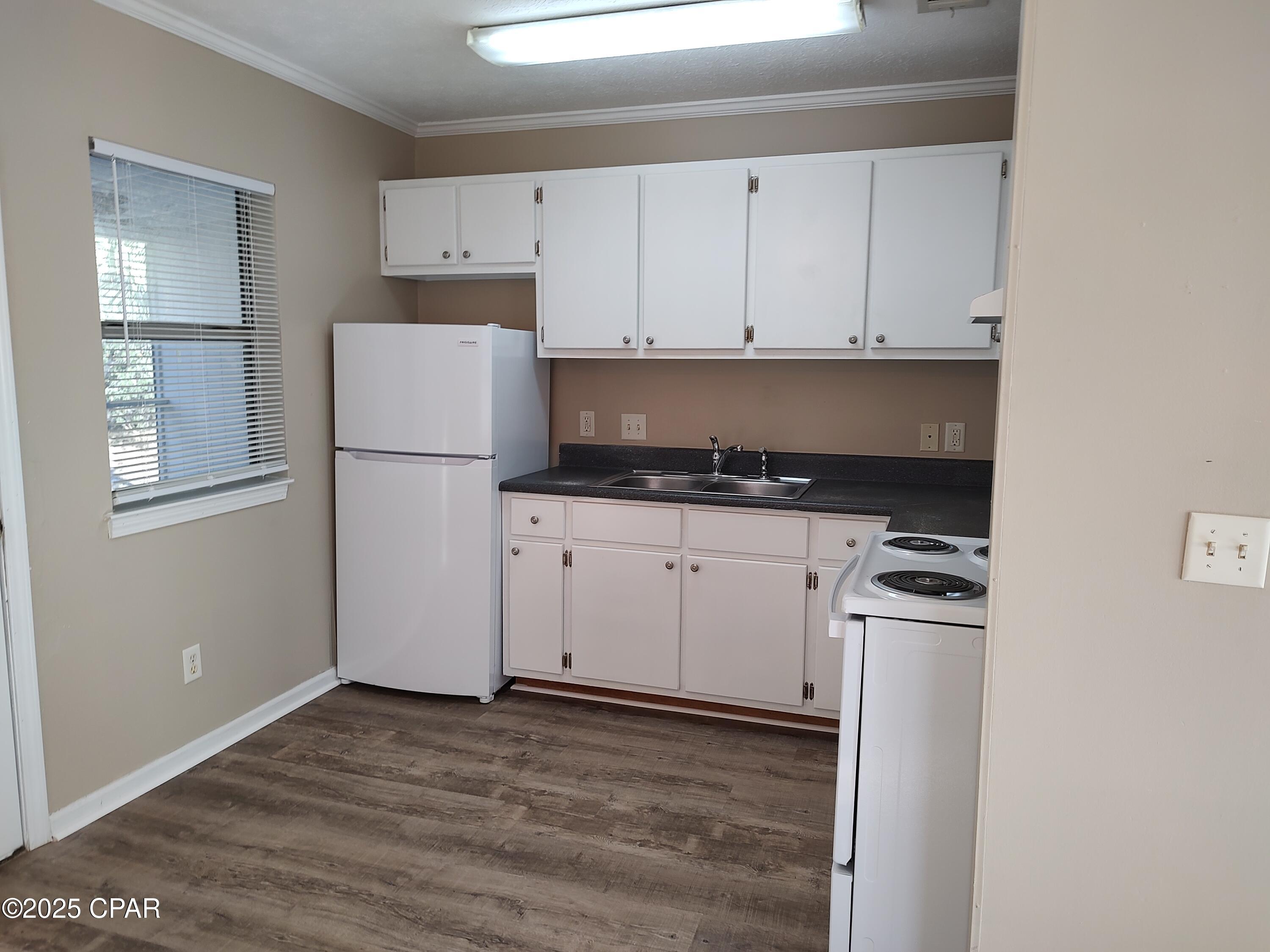 [No Recorded Subdiv] - Residential Lease