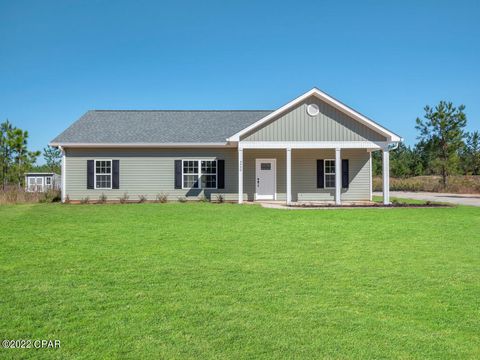 A home in Marianna