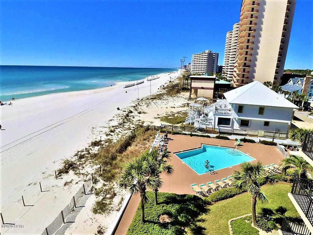 Pelican Walk - Residential