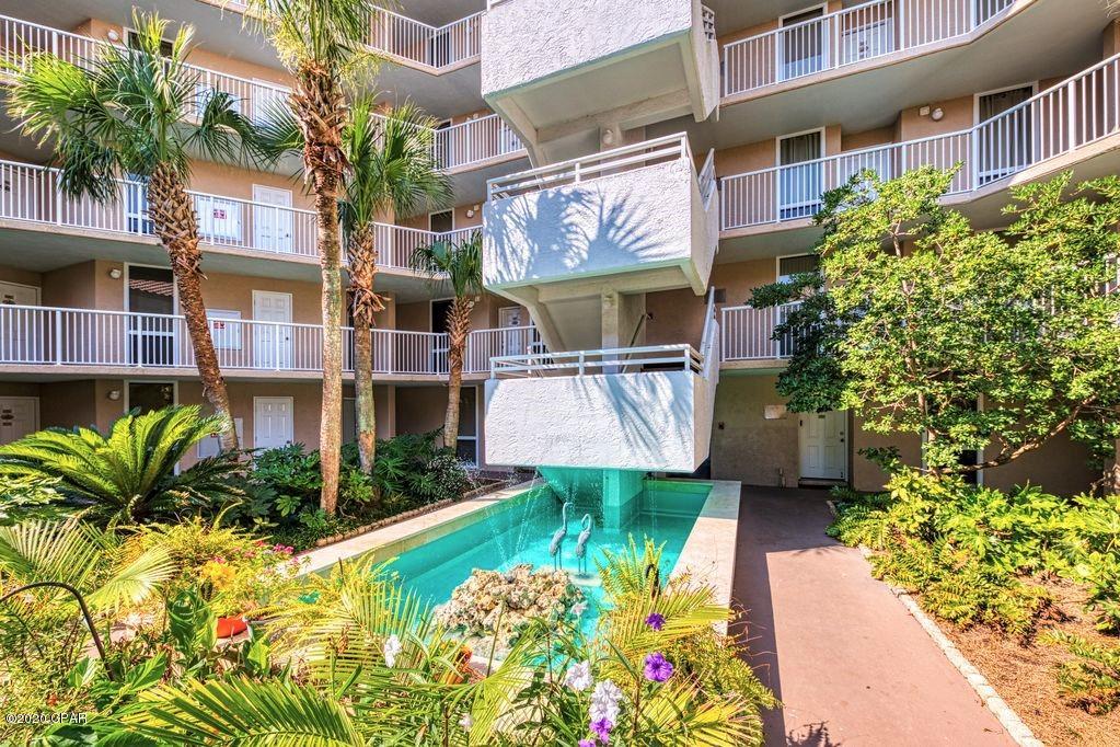 Pelican Walk - Residential