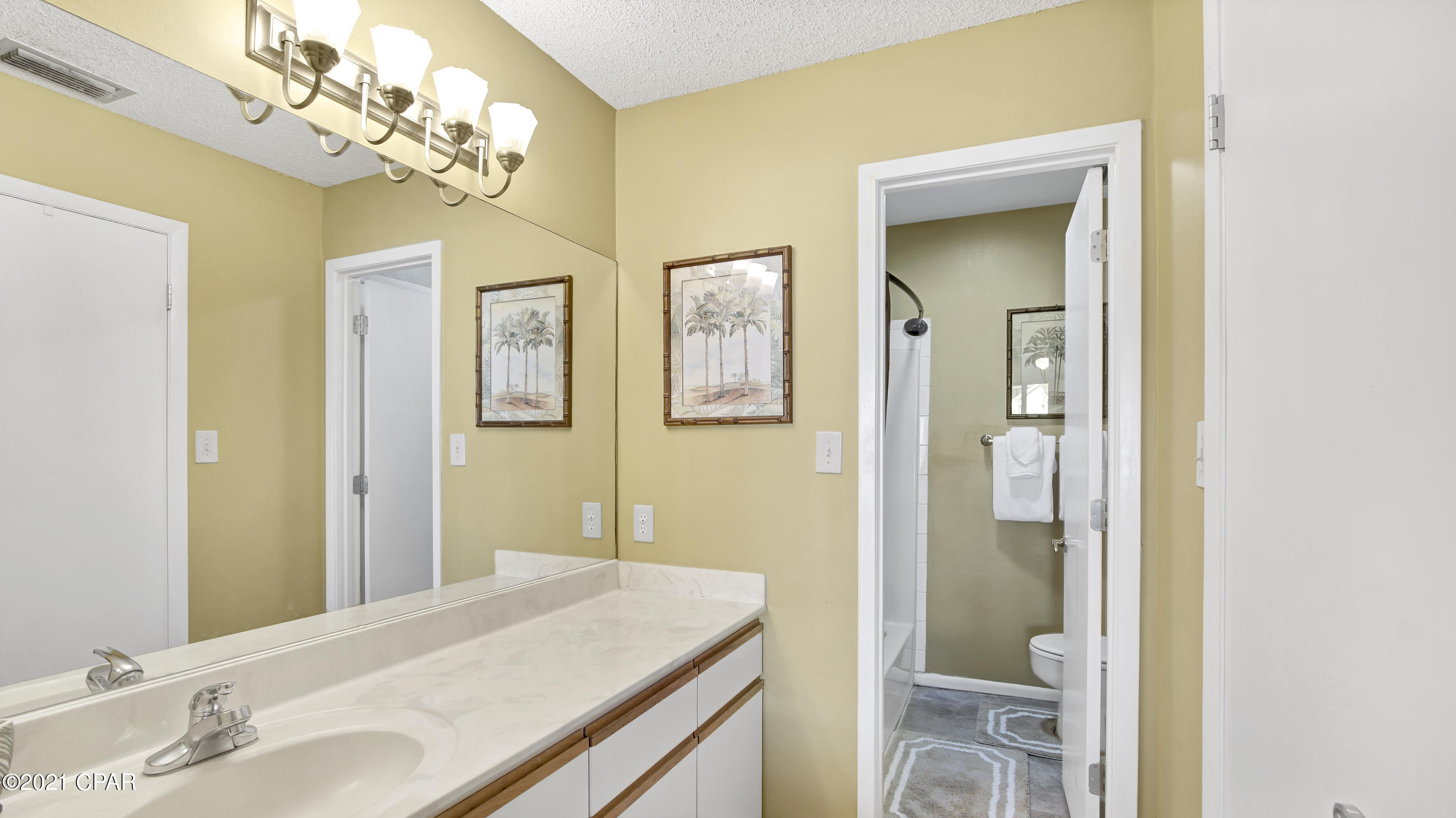 Edgewater Golf Villas I - Residential