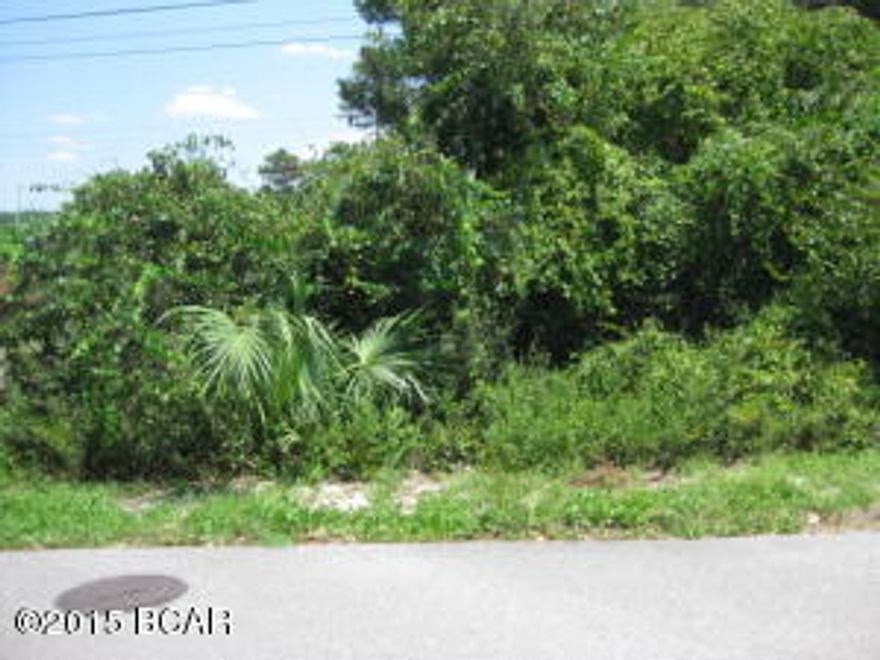 CONVENIENT TO EVERYTHING !!! PIER PARK BEACHES AND AIRPORT. PUBLIC WATER AND SEWER IN PLACE TO START BUILDING YOUR DREAM HOME. ALL YOU NEED IS A SET OF PLANS AND A BUILDER.