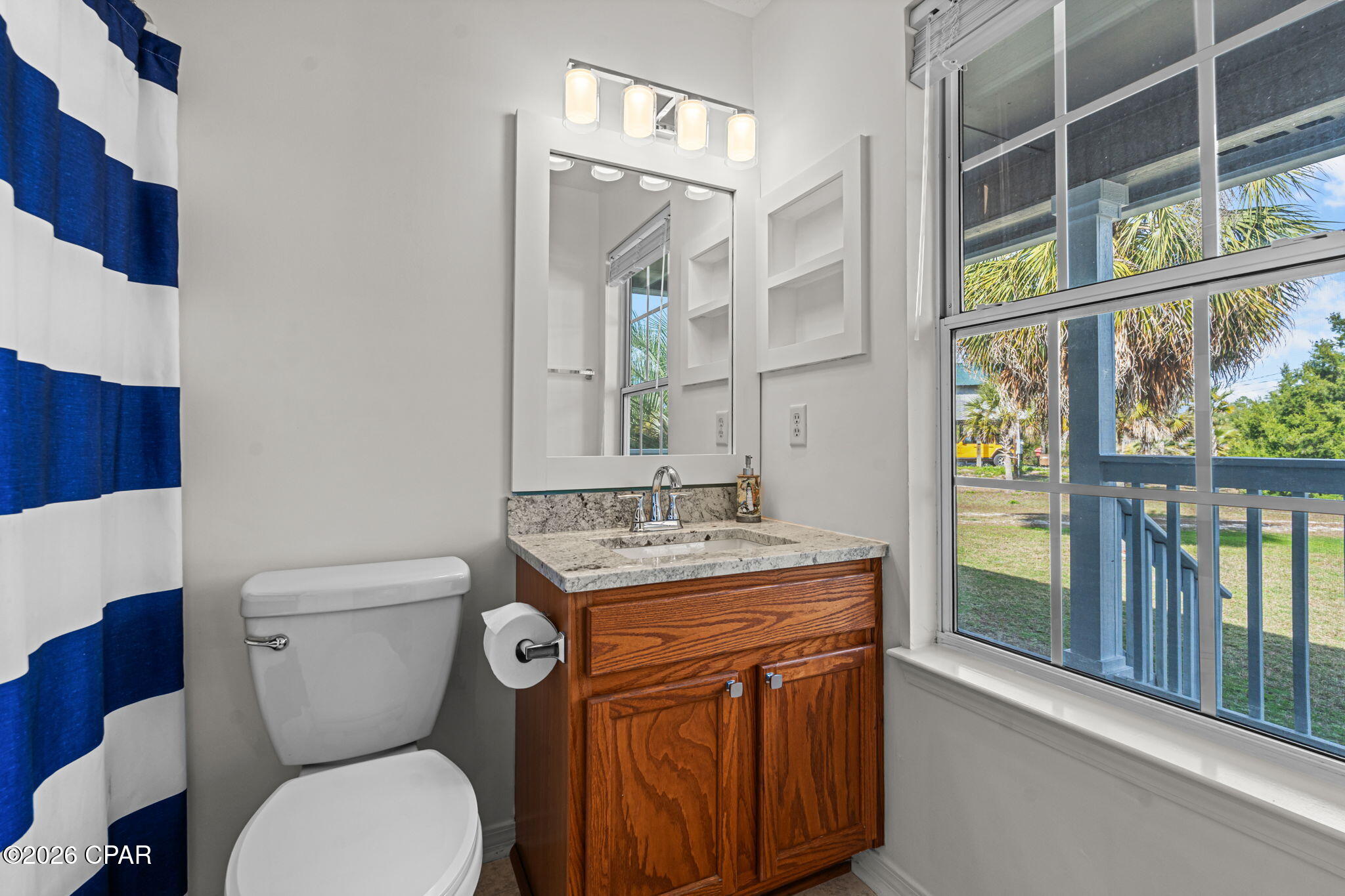 Palm Breeze - Residential