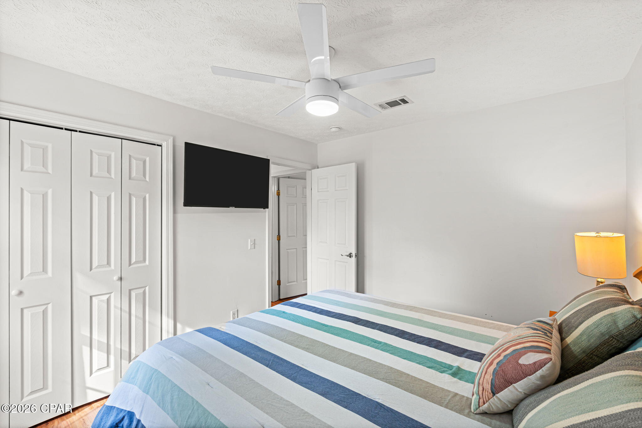 Palm Breeze - Residential