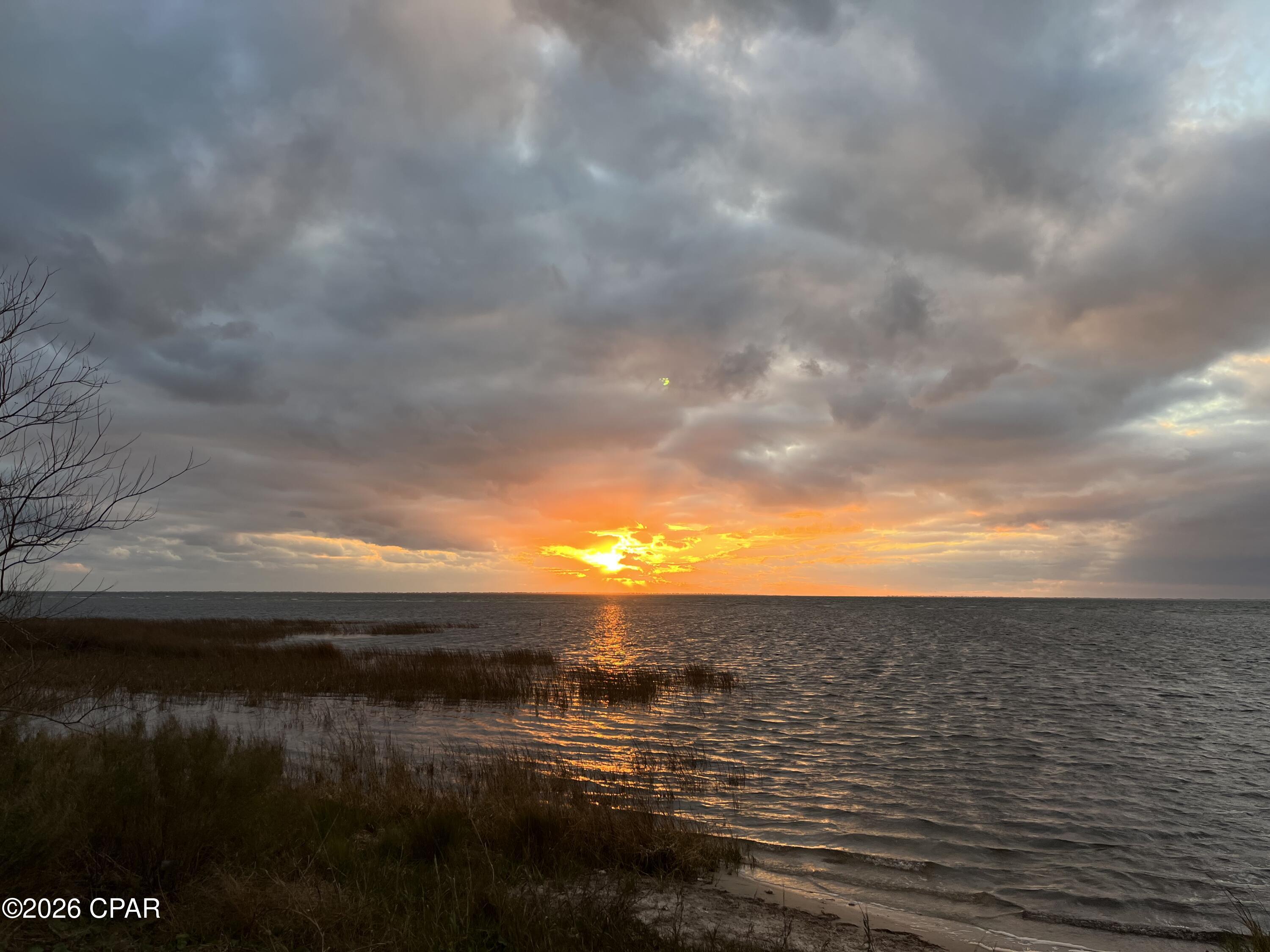 Palm Breeze - Residential