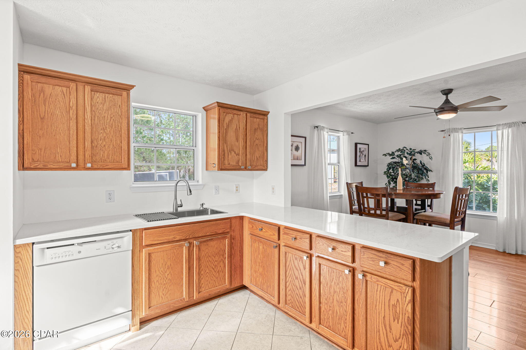 Palm Breeze - Residential