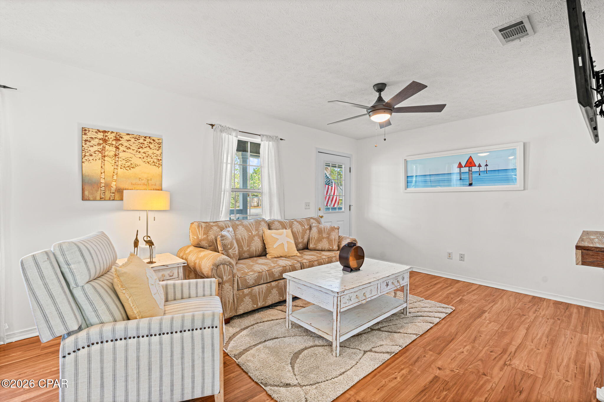 Palm Breeze - Residential