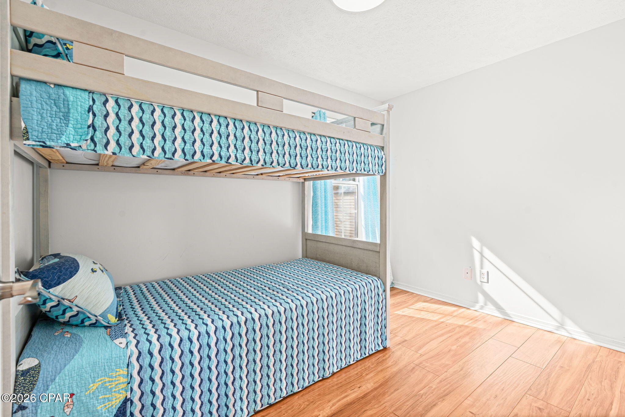 Palm Breeze - Residential