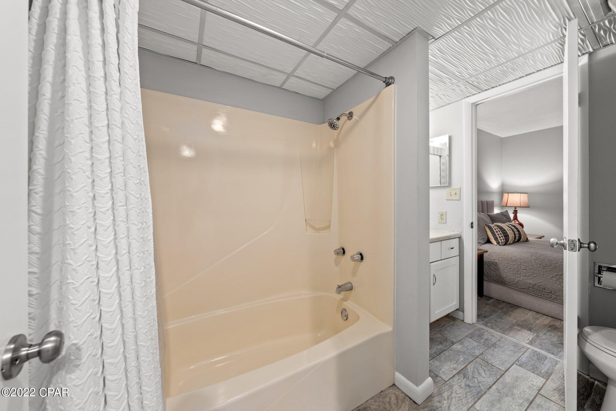 Sunbird Condo - Residential