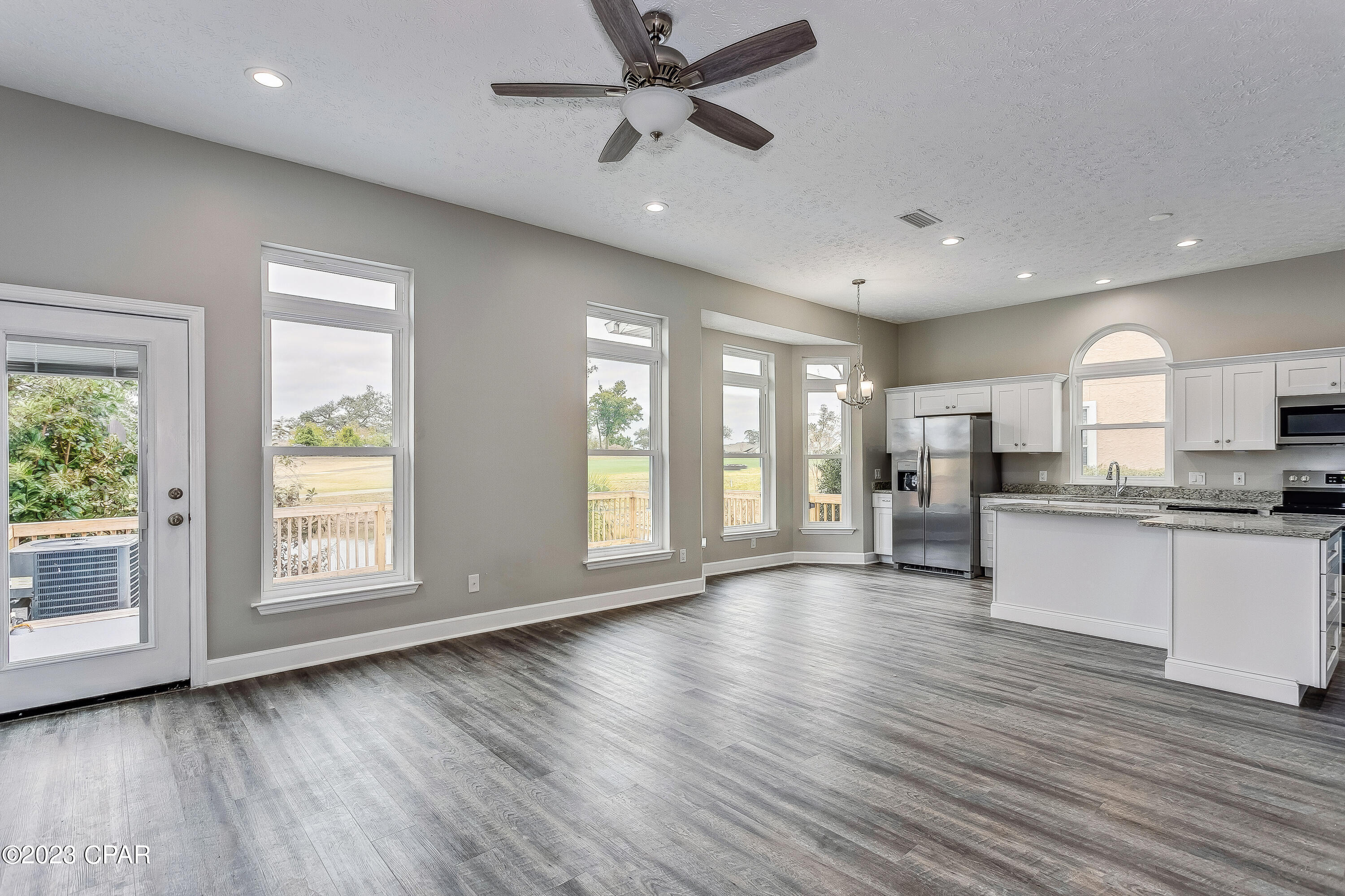 Country Club Harbour Estates - Residential