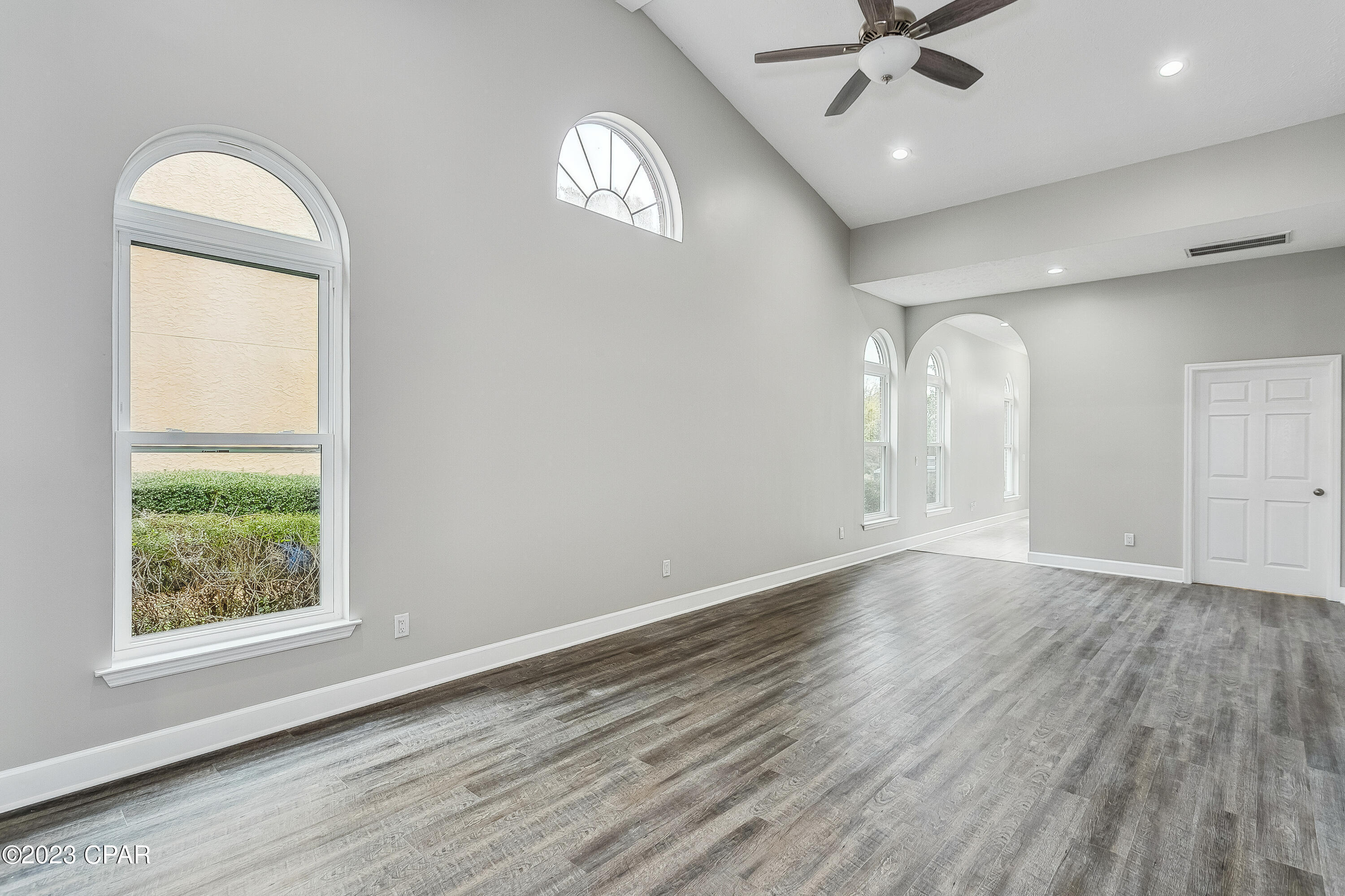 Country Club Harbour Estates - Residential