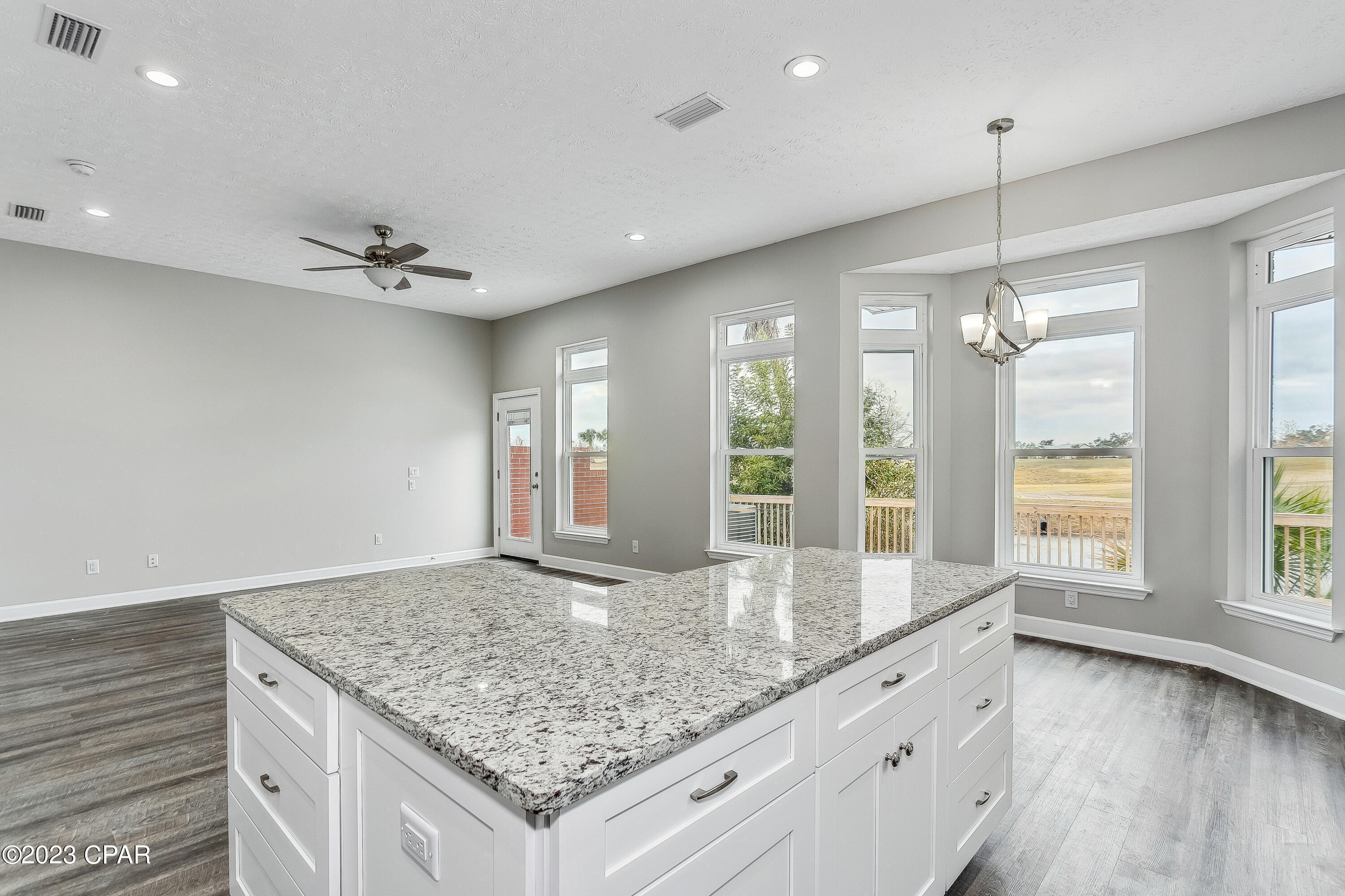 Country Club Harbour Estates - Residential