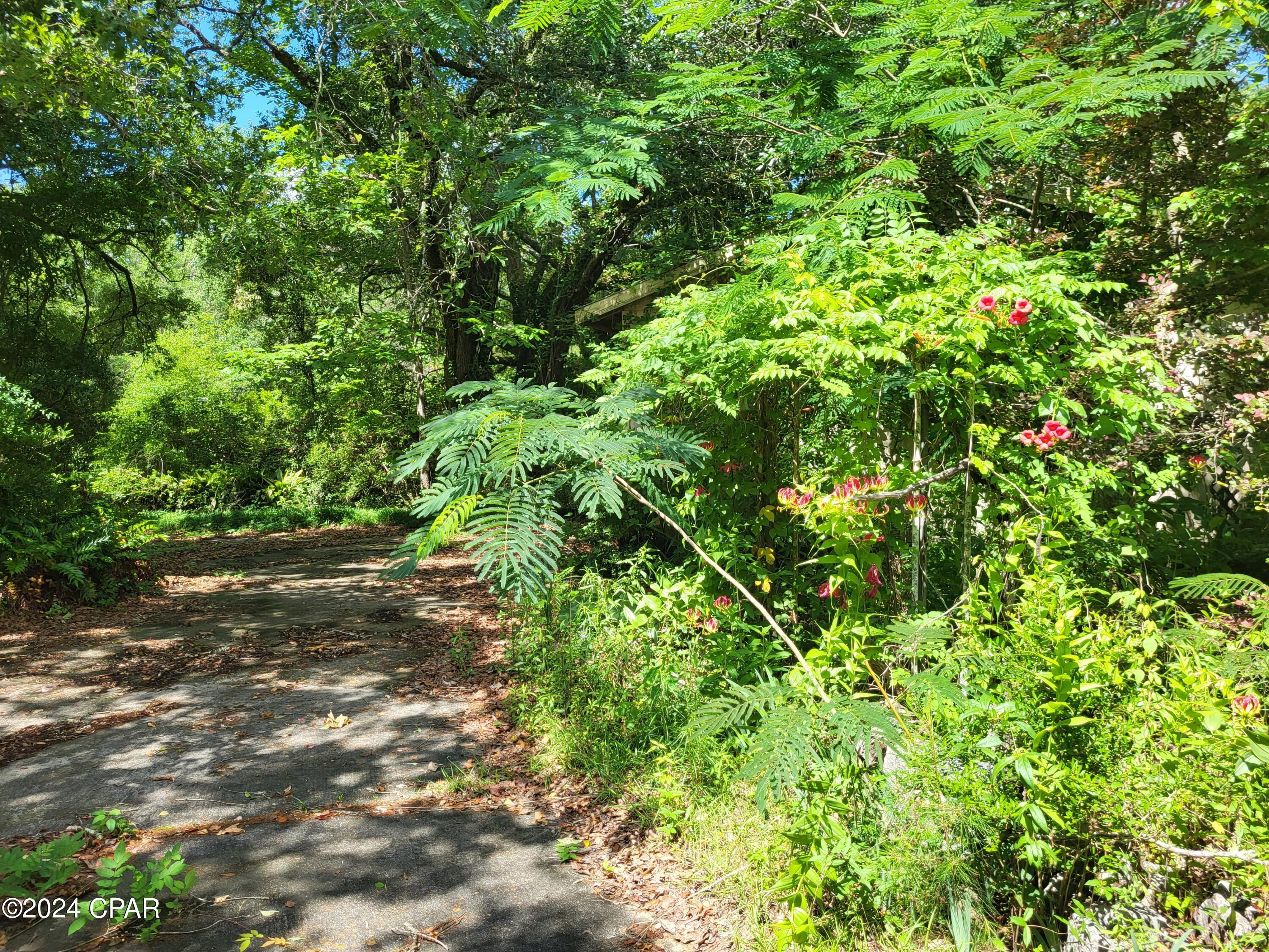 No Named Subdivision - Land