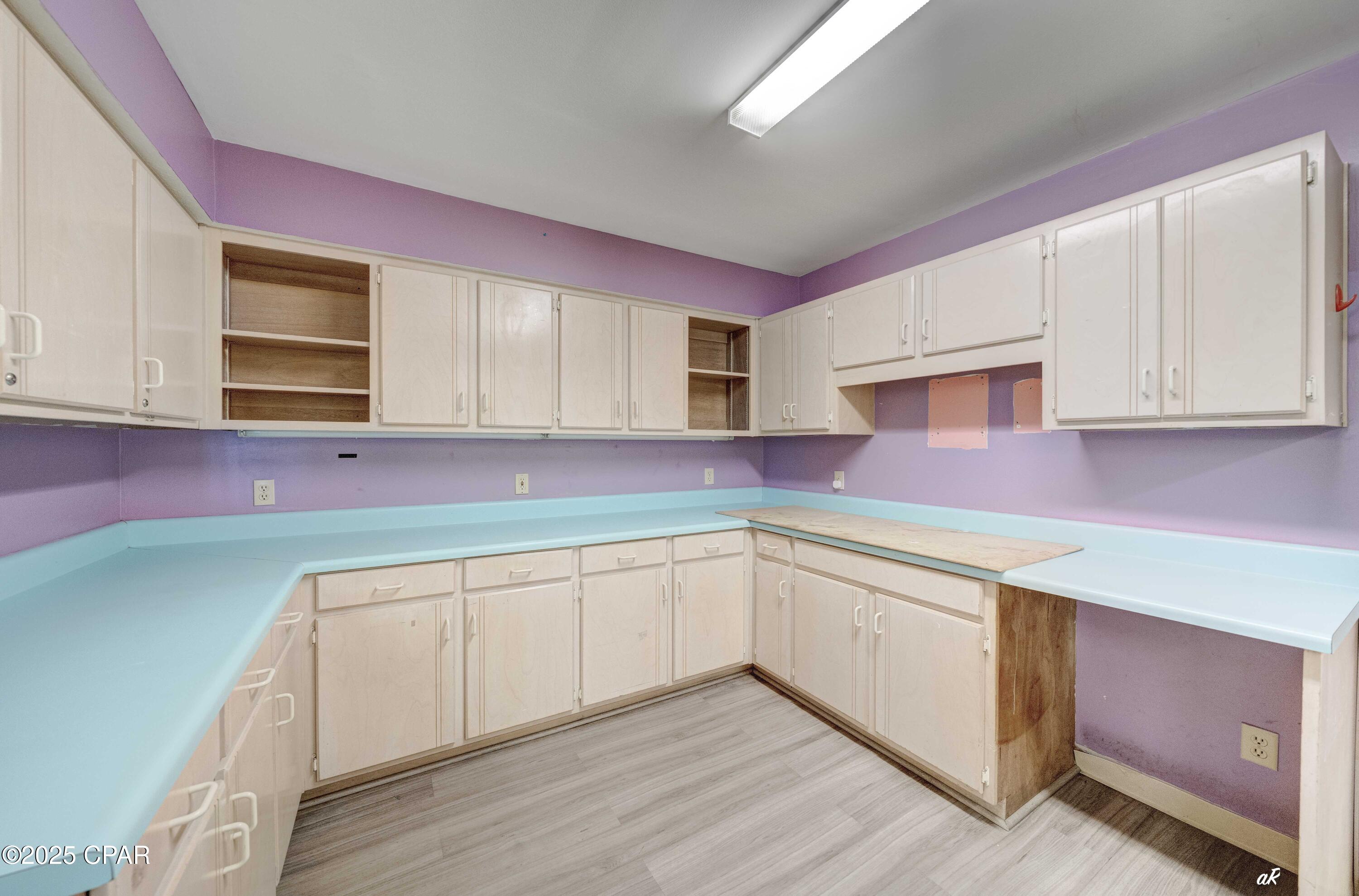 [No Recorded Subdiv] - Commercial Sale