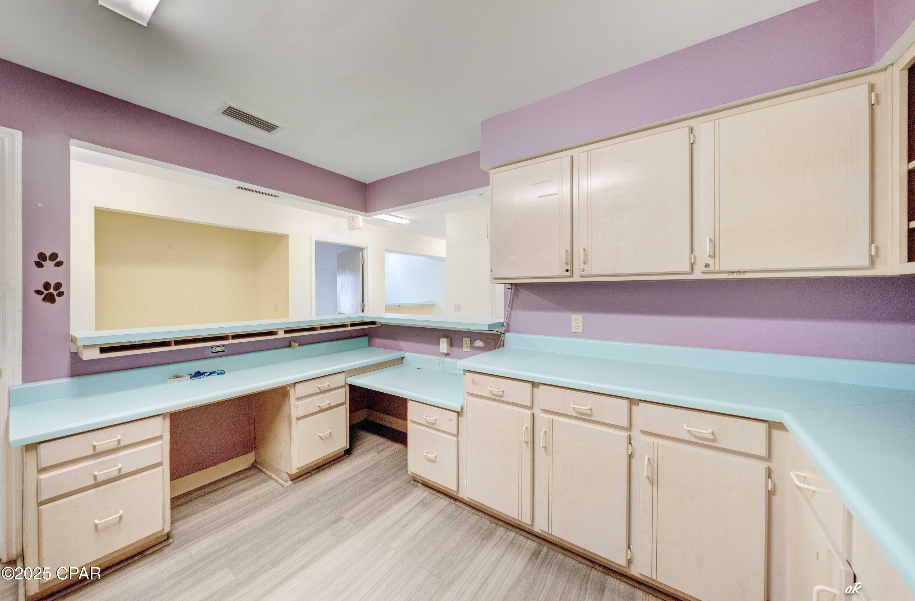 [No Recorded Subdiv] - Commercial Sale