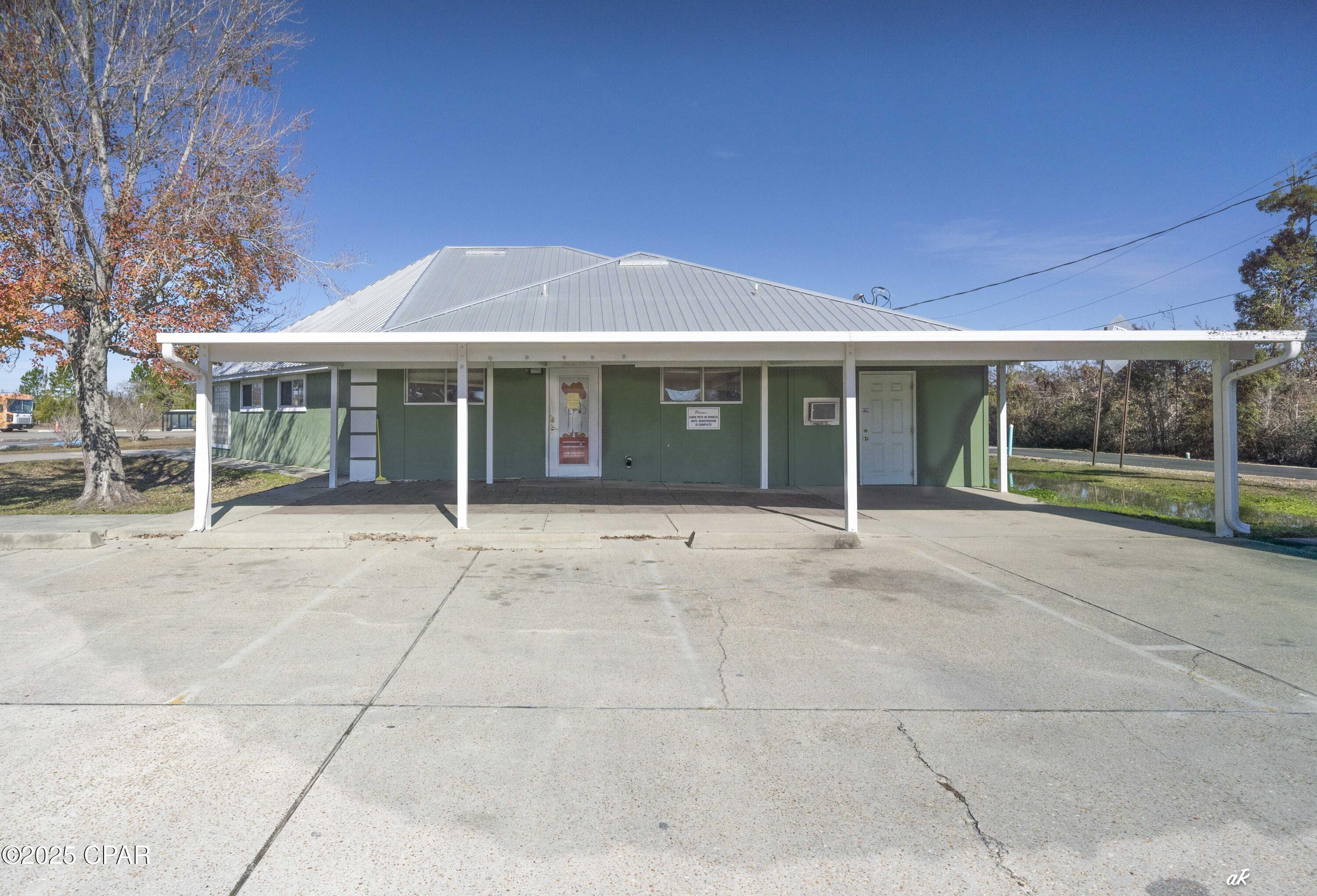 [No Recorded Subdiv] - Commercial Sale