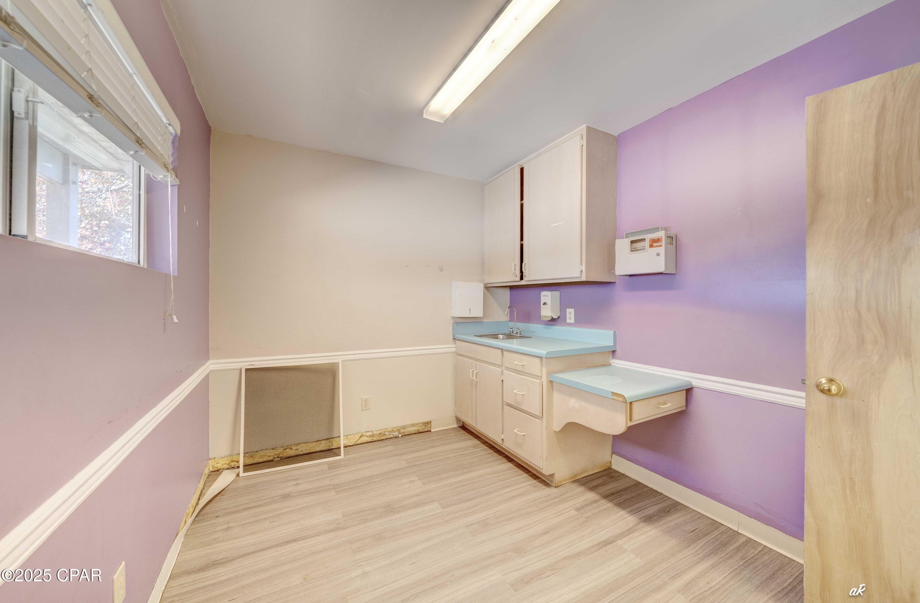 [No Recorded Subdiv] - Commercial Sale