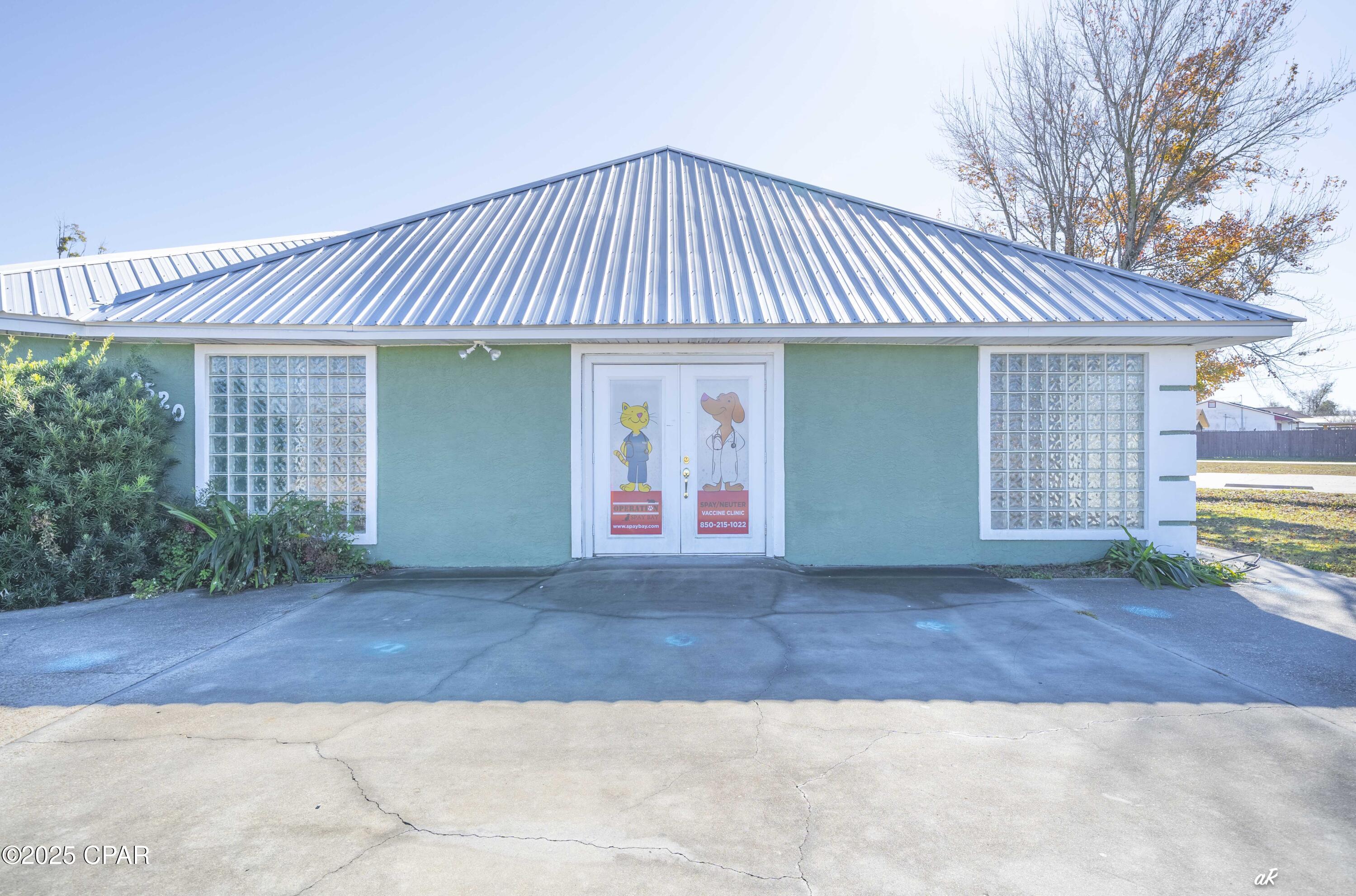 [No Recorded Subdiv] - Commercial Sale