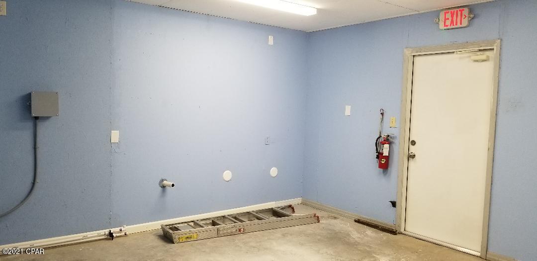 [No Recorded Subdiv] - Commercial Lease