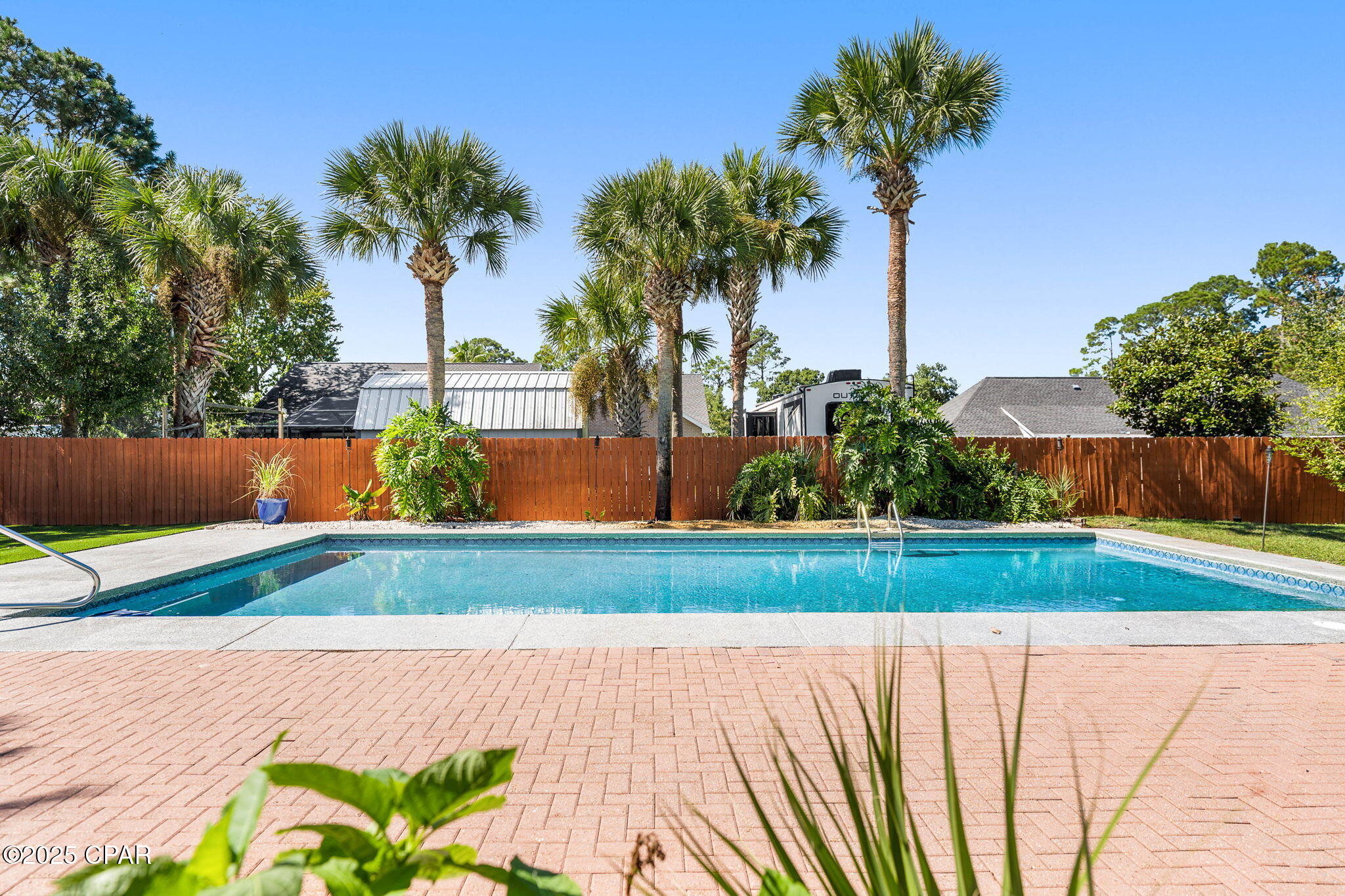 Colony Club Hrbr Ph 3 - Residential