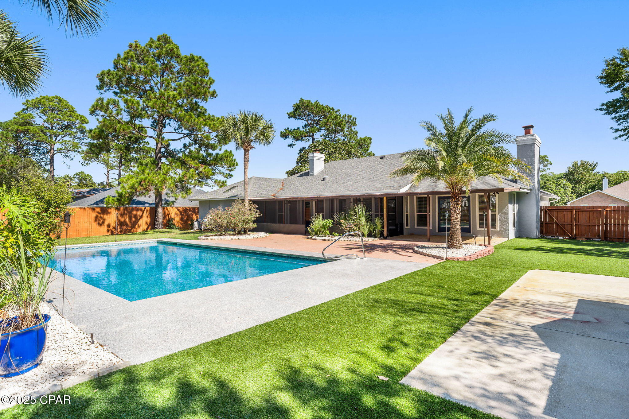 Colony Club Hrbr Ph 3 - Residential