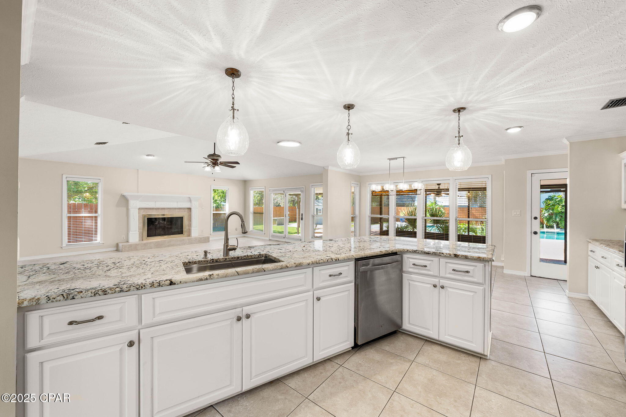 Colony Club Hrbr Ph 3 - Residential