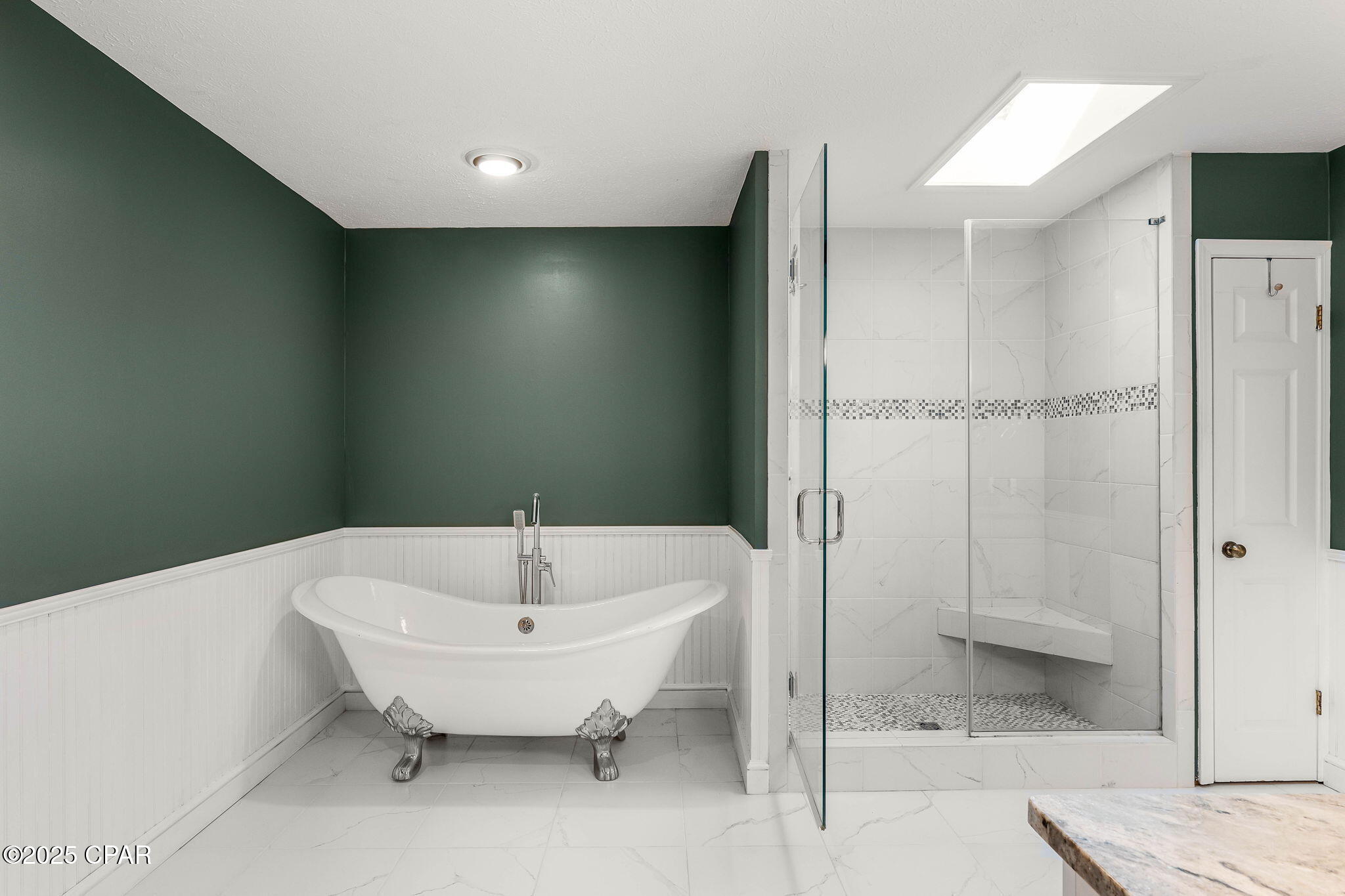 Colony Club Hrbr Ph 3 - Residential