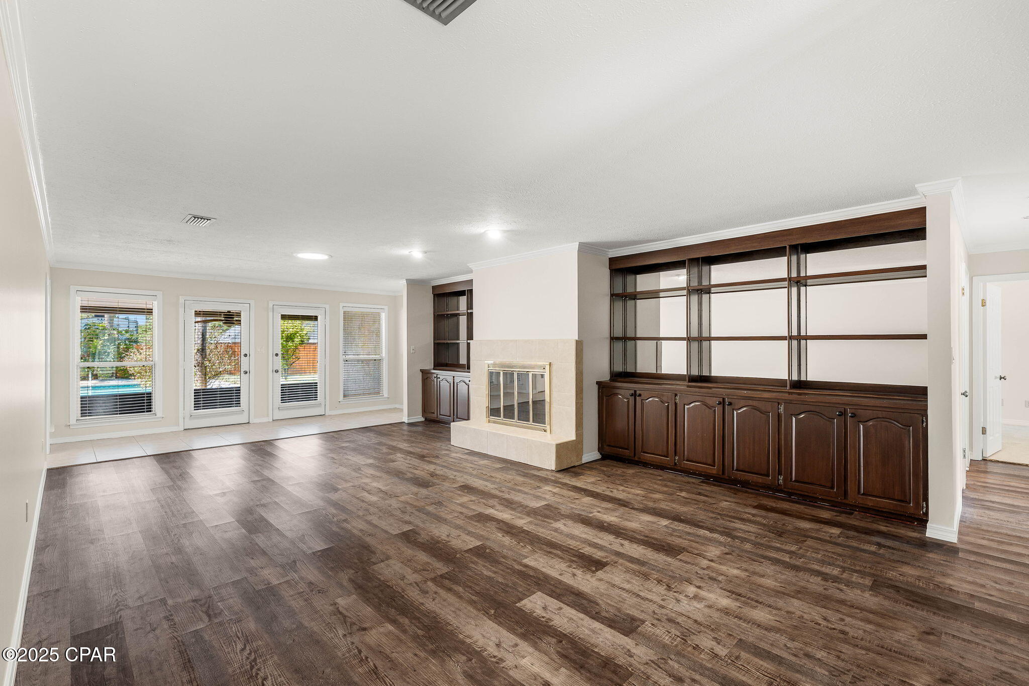 Colony Club Hrbr Ph 3 - Residential