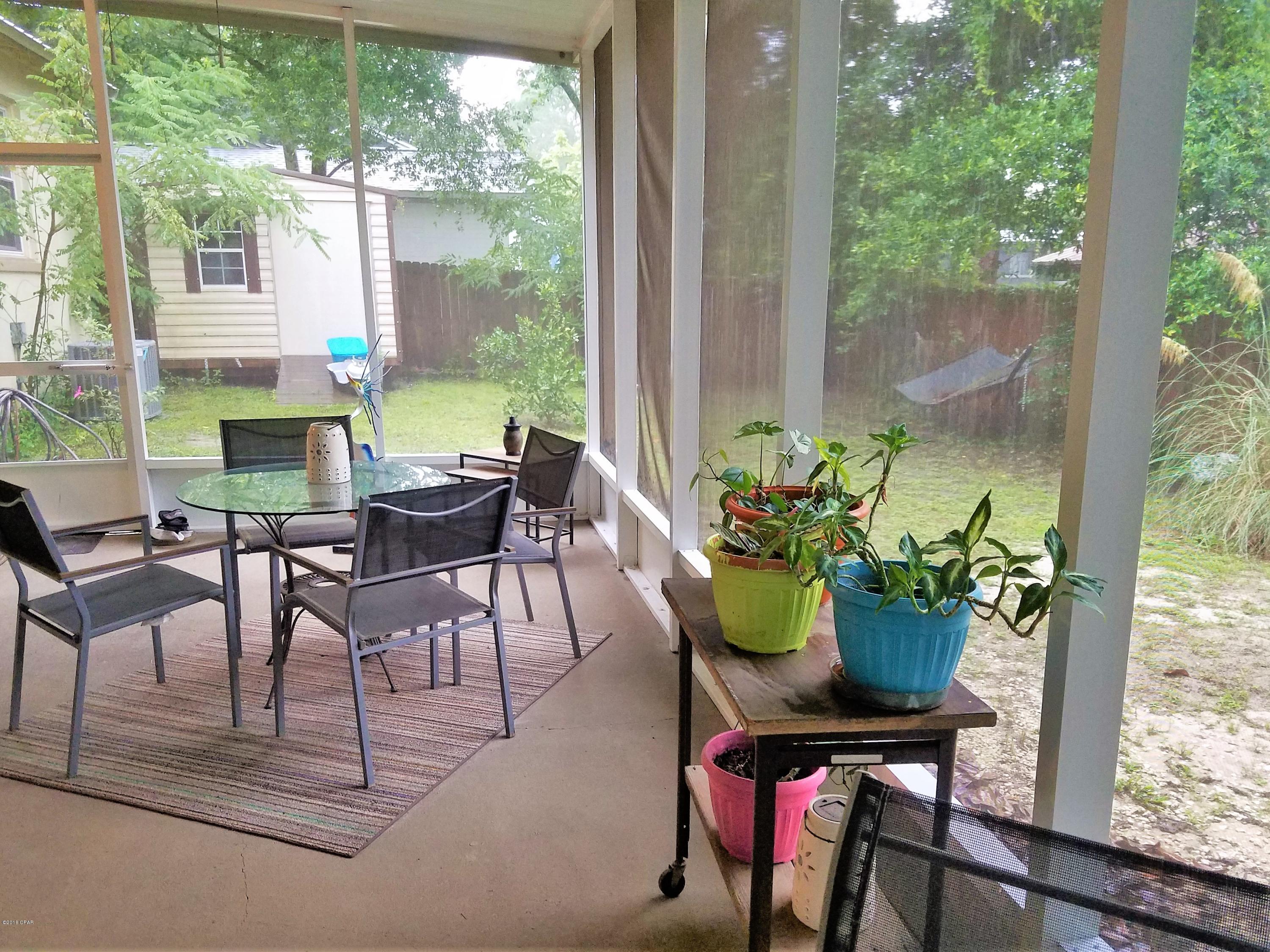 Cove Terrace 3rd Add - Residential