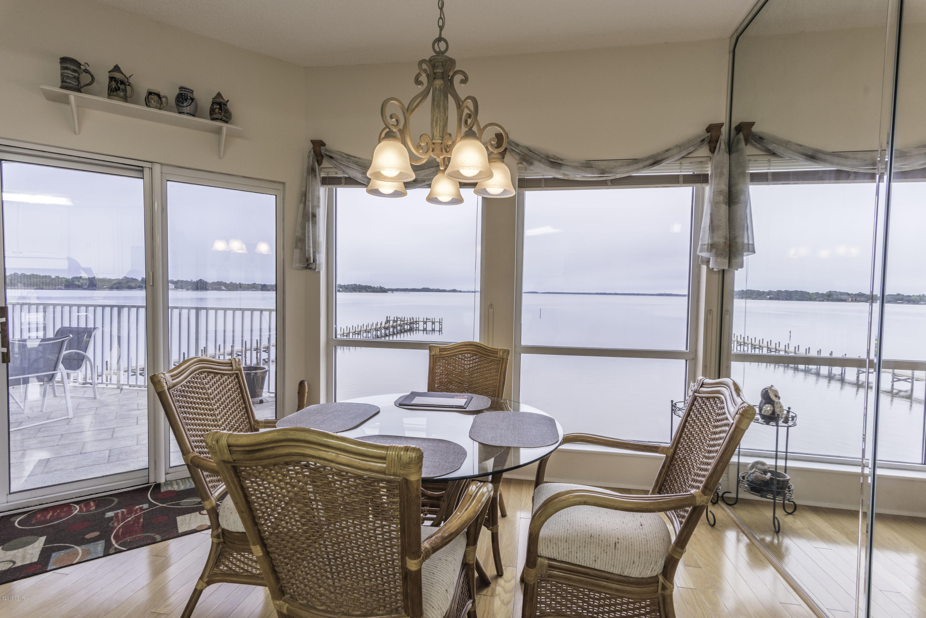 Marina Bay Condo - Residential