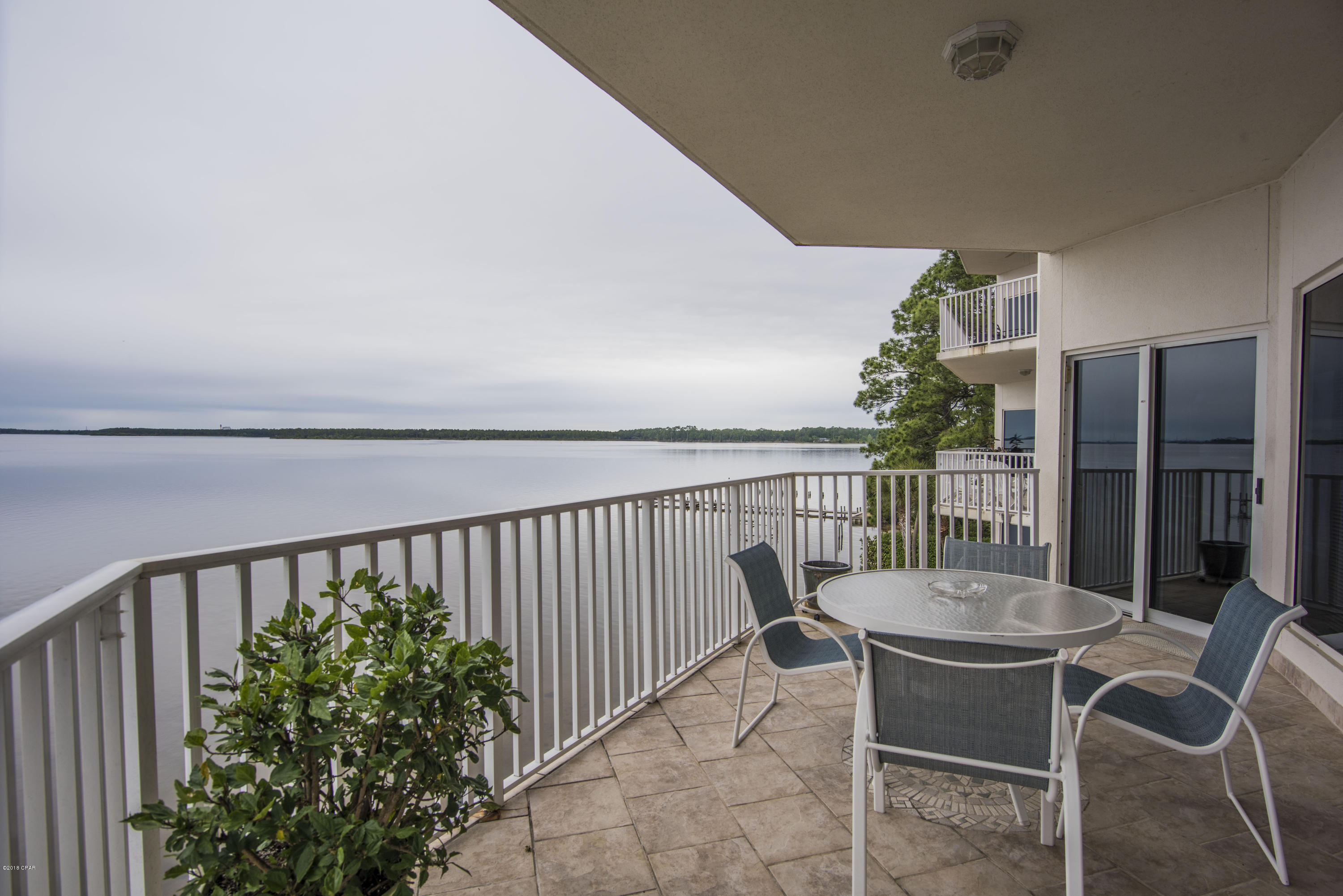 Marina Bay Condo - Residential