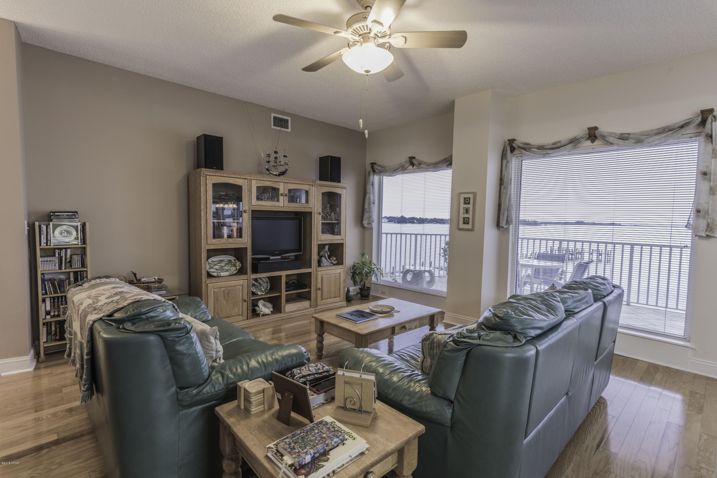 Marina Bay Condo - Residential