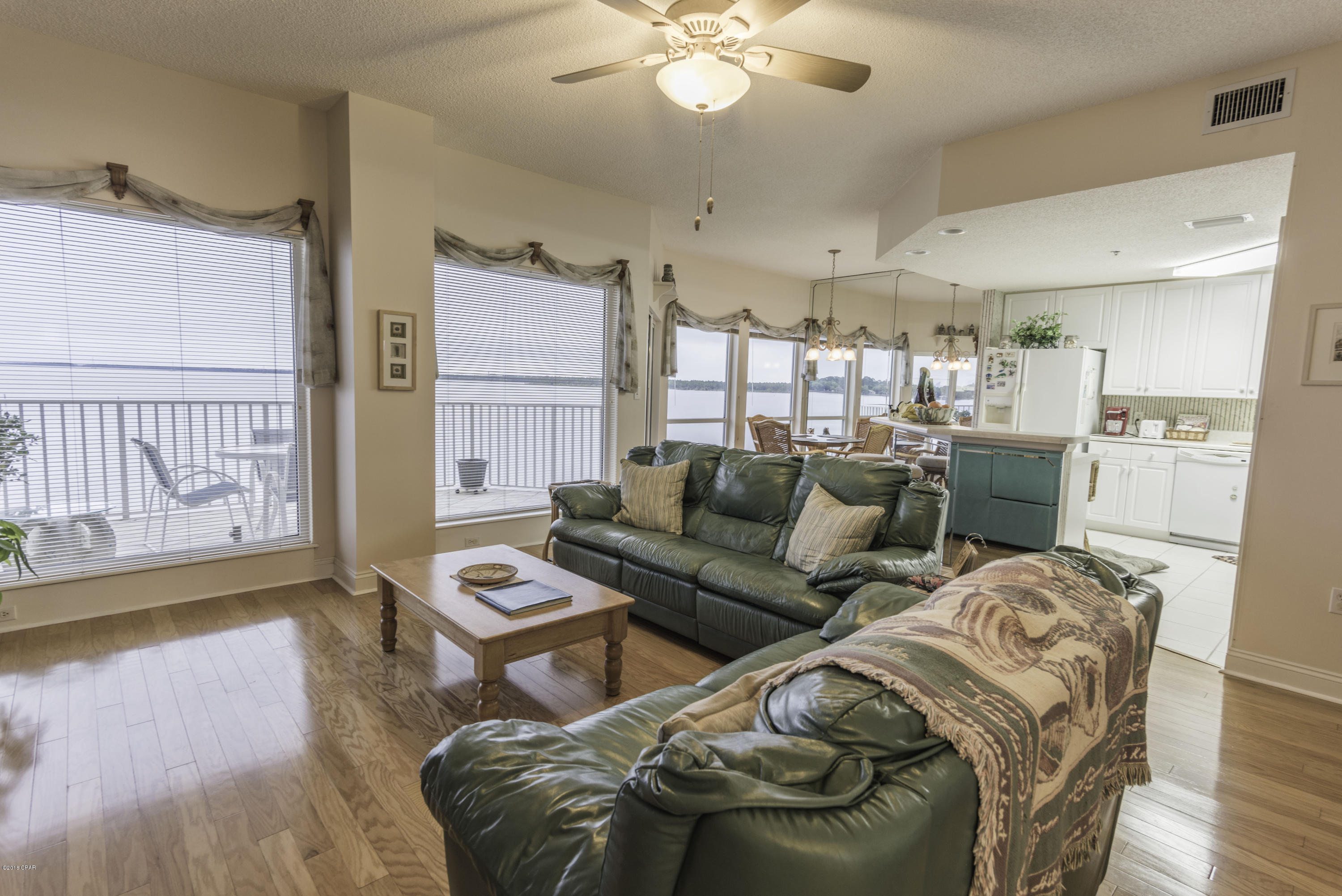 Marina Bay Condo - Residential