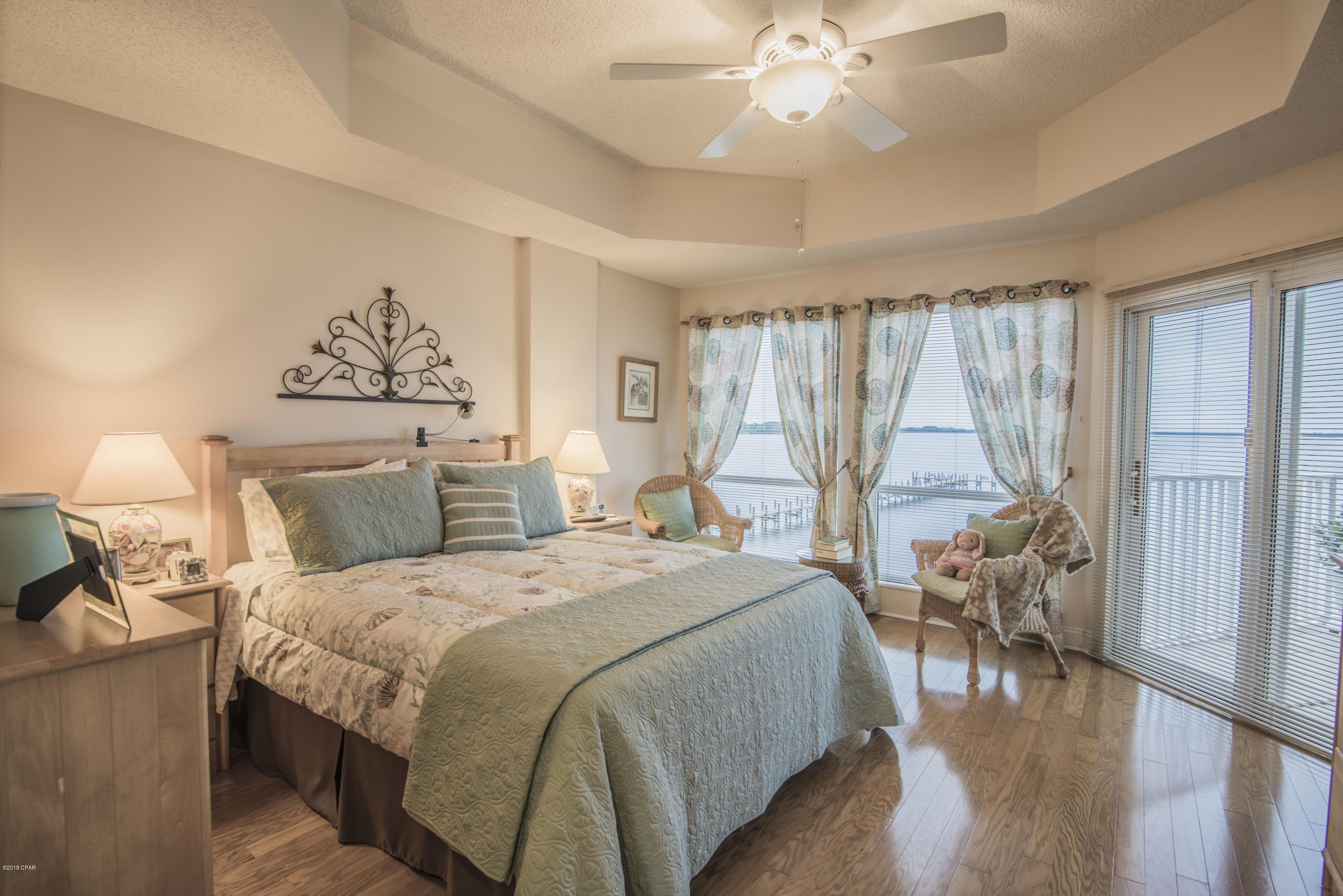 Marina Bay Condo - Residential