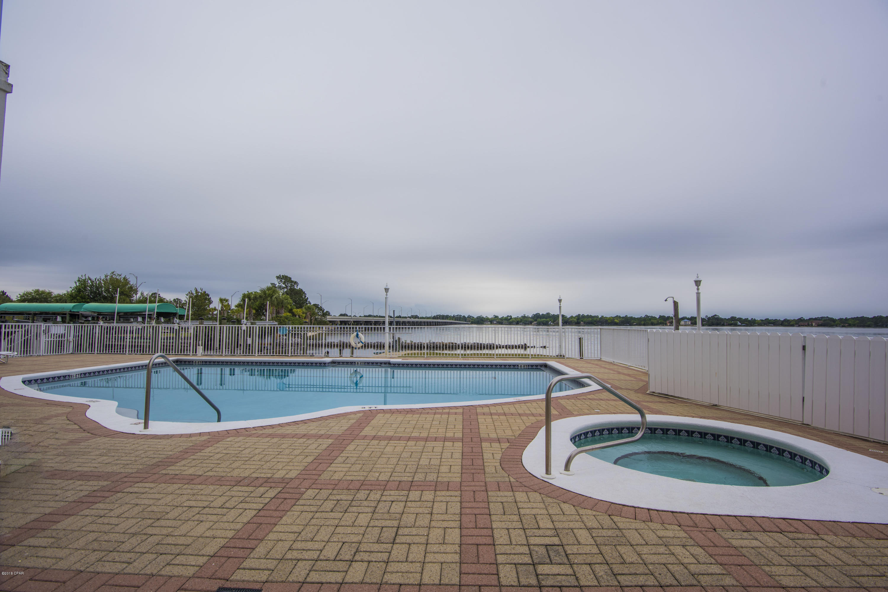 Marina Bay Condo - Residential