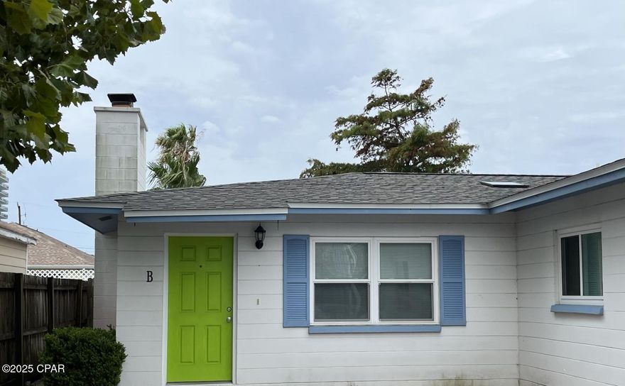 East End Panama City Beach - Unit B of a duplex -2 Bedroom 2 Bath, covered back porch, small back yard. Washer Dryer hook up in unit. Pet friendly with approval (weight limited to 20lbs) Fireplace is decorative only.