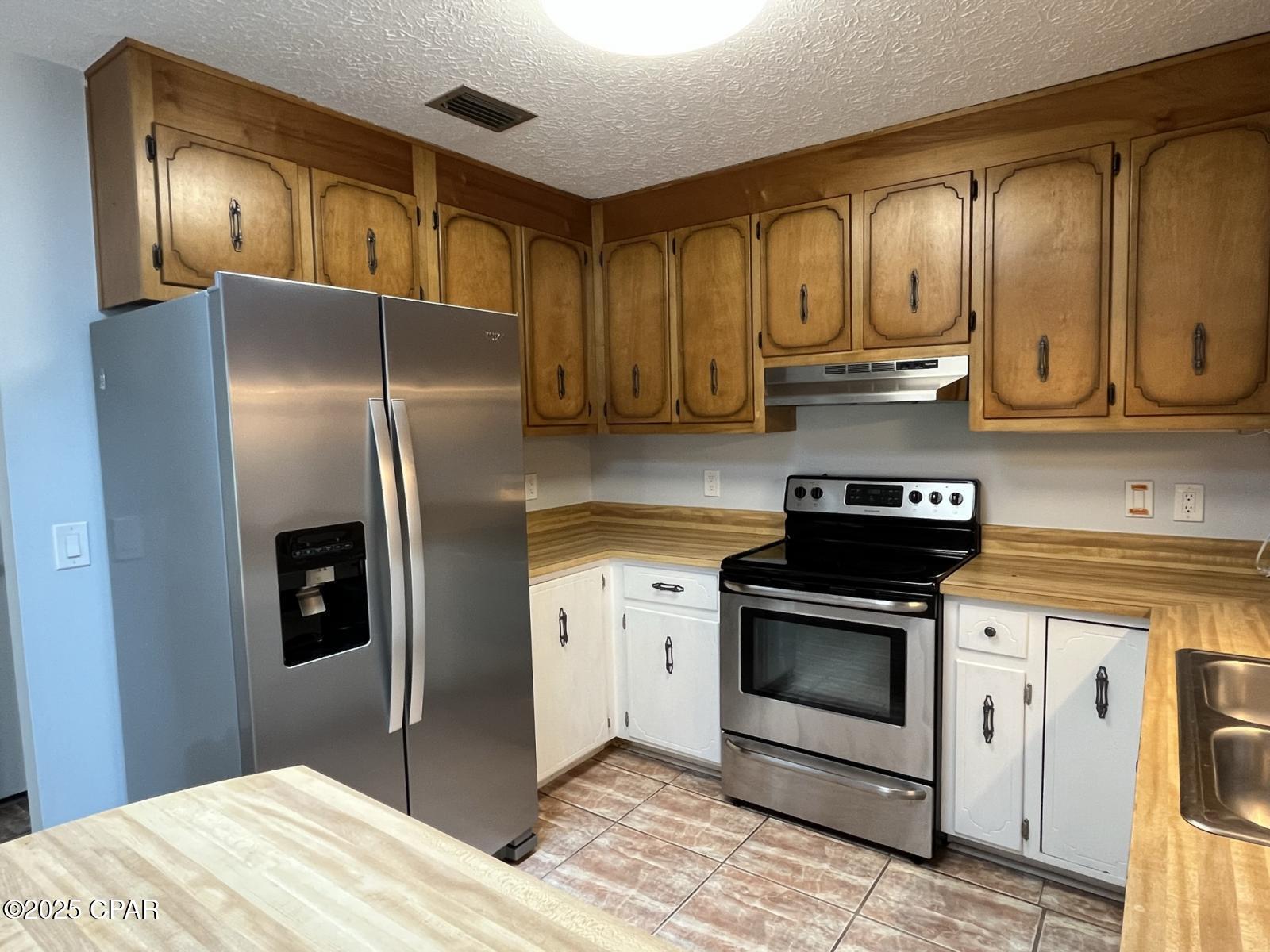 [No Recorded Subdiv] - Residential Lease