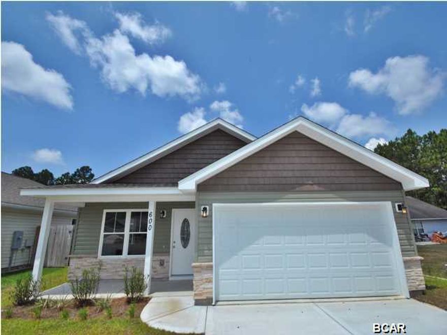 New construction home! Beautiful and ready for move in. This home is a must see and priced right, with 3 bedrooms & 2 bathrooms. Home features stainless appliances, tile flooring, custom cabinets, and a great landscaping plan. This is a new community in Callaway consisting of 18 single family homes.