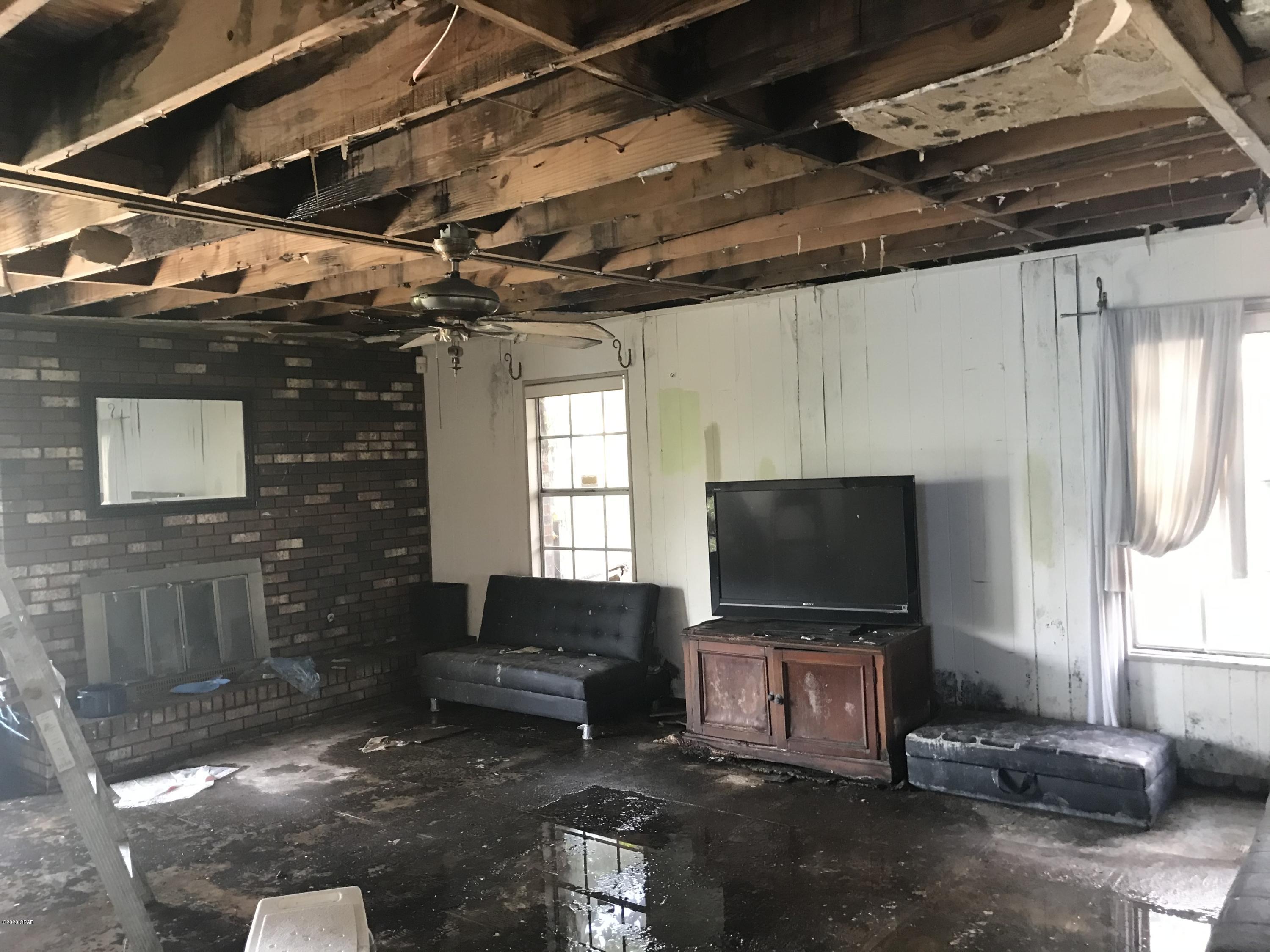 College Point 2nd Add - Residential