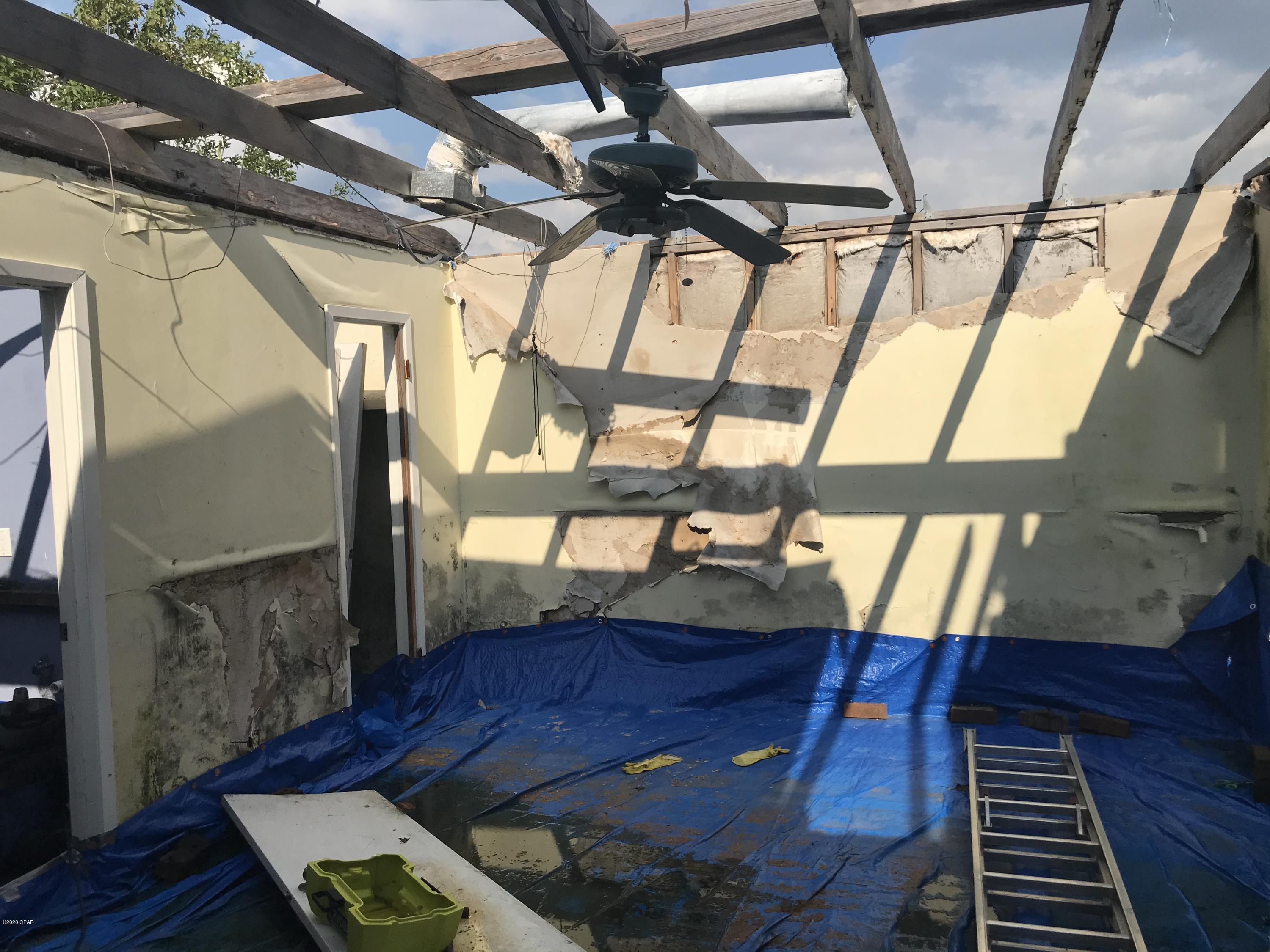 College Point 2nd Add - Residential