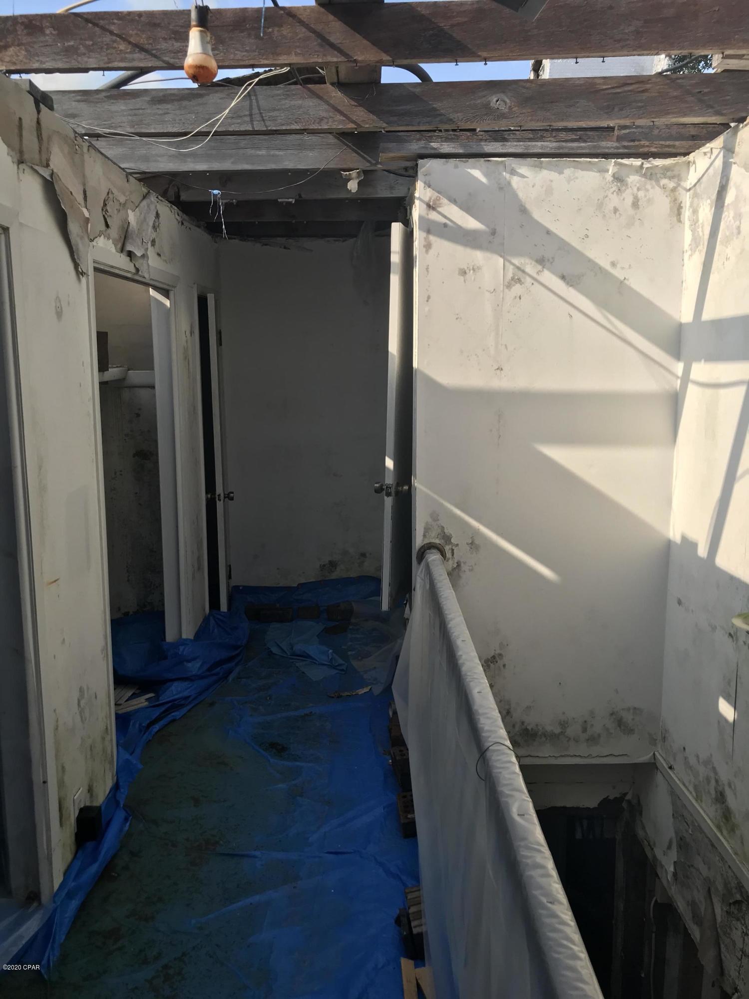 College Point 2nd Add - Residential