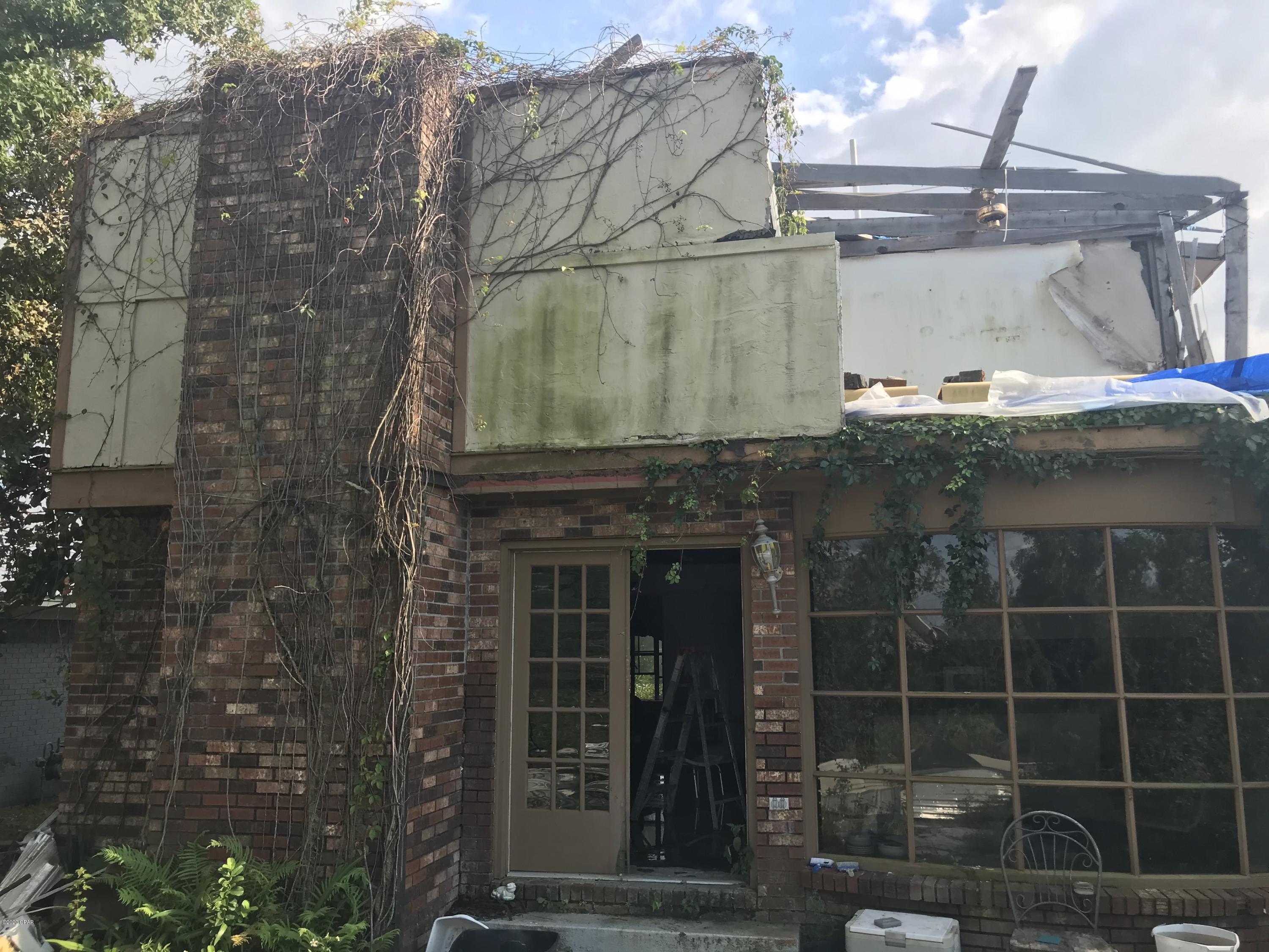 College Point 2nd Add - Residential