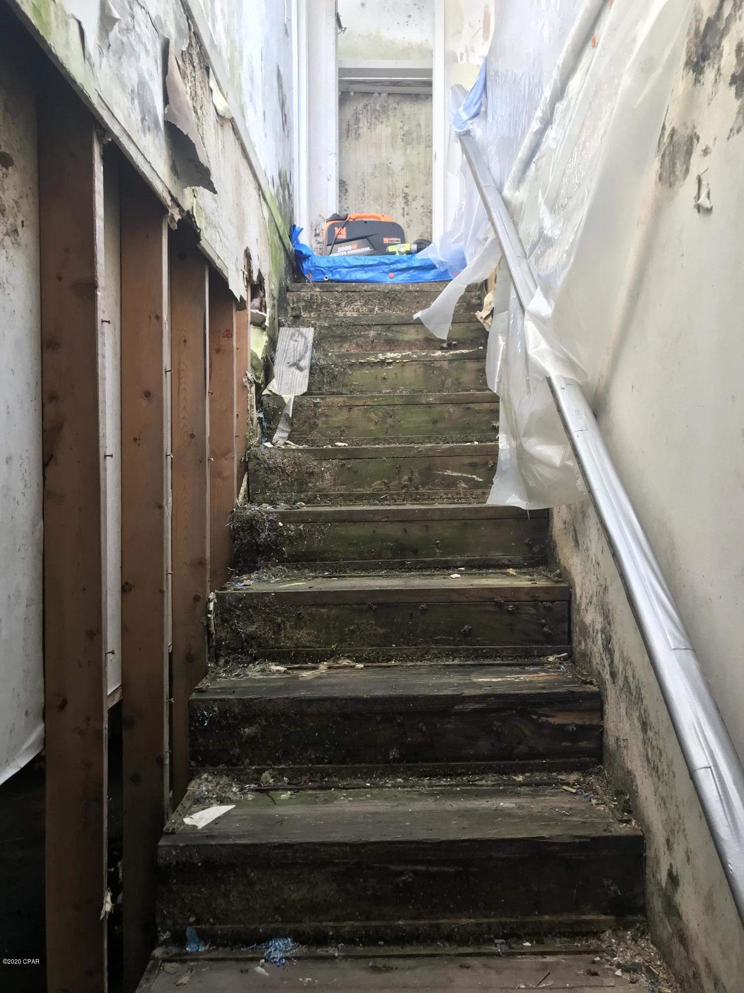 College Point 2nd Add - Residential