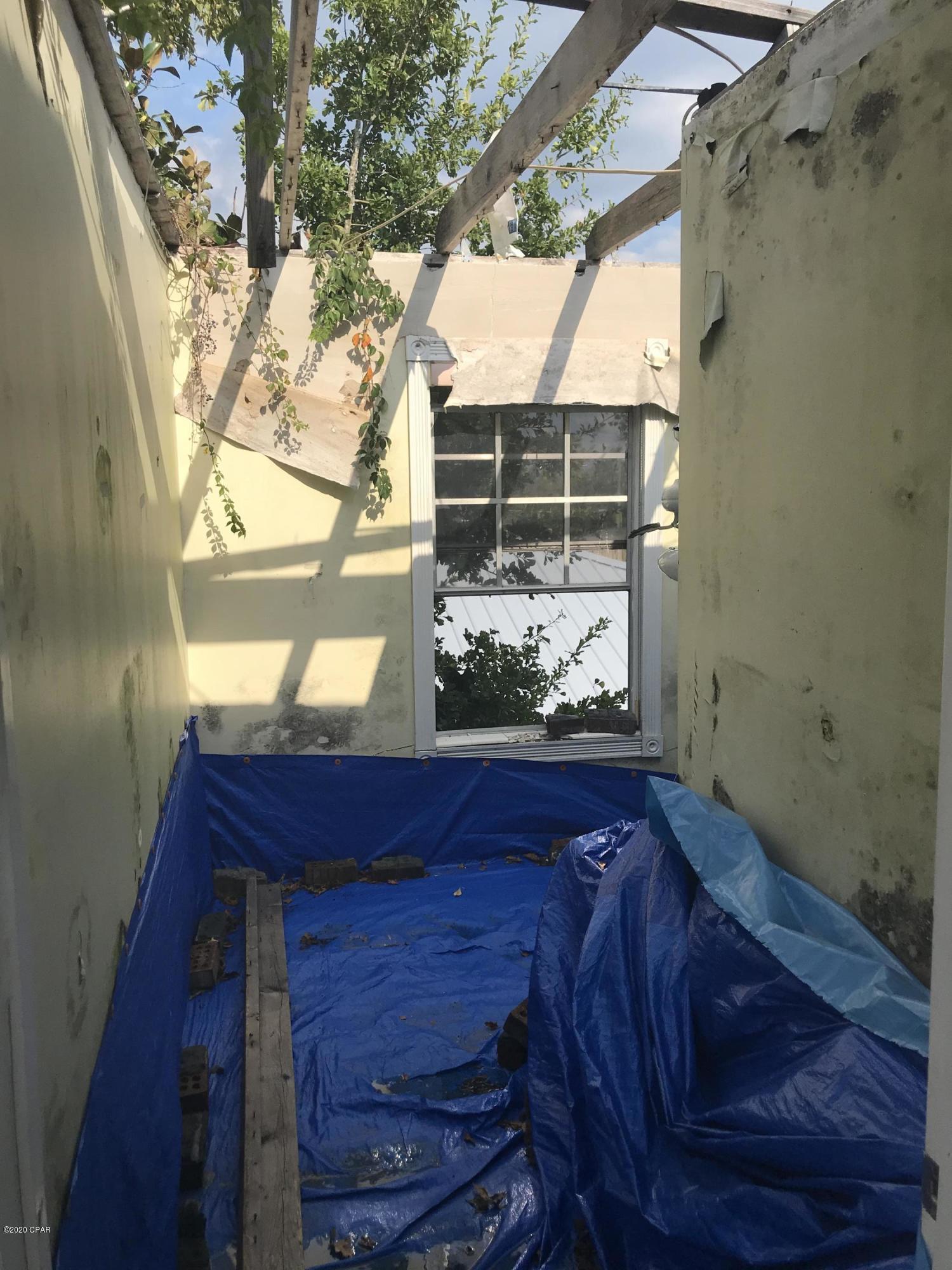 College Point 2nd Add - Residential