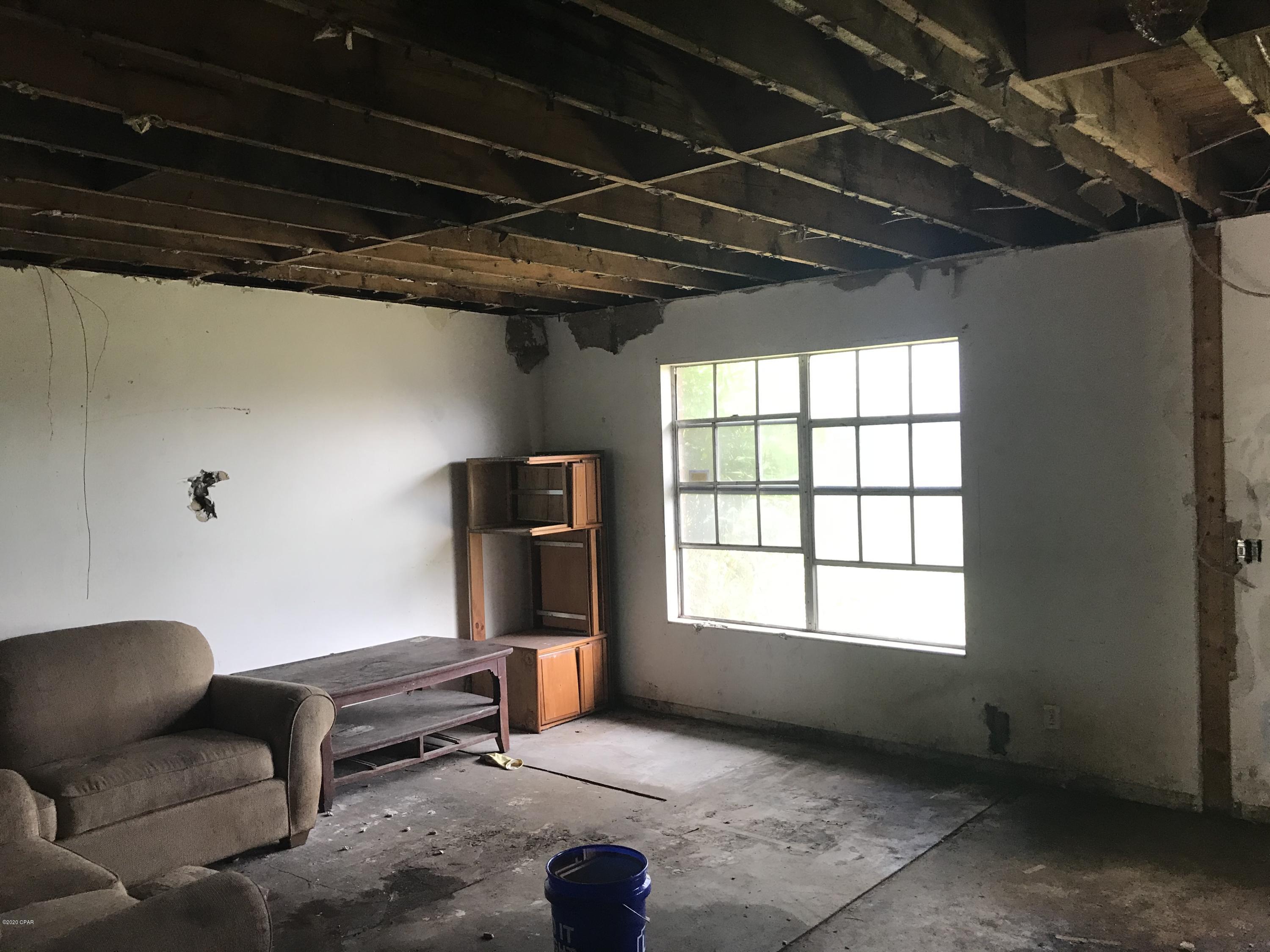 College Point 2nd Add - Residential