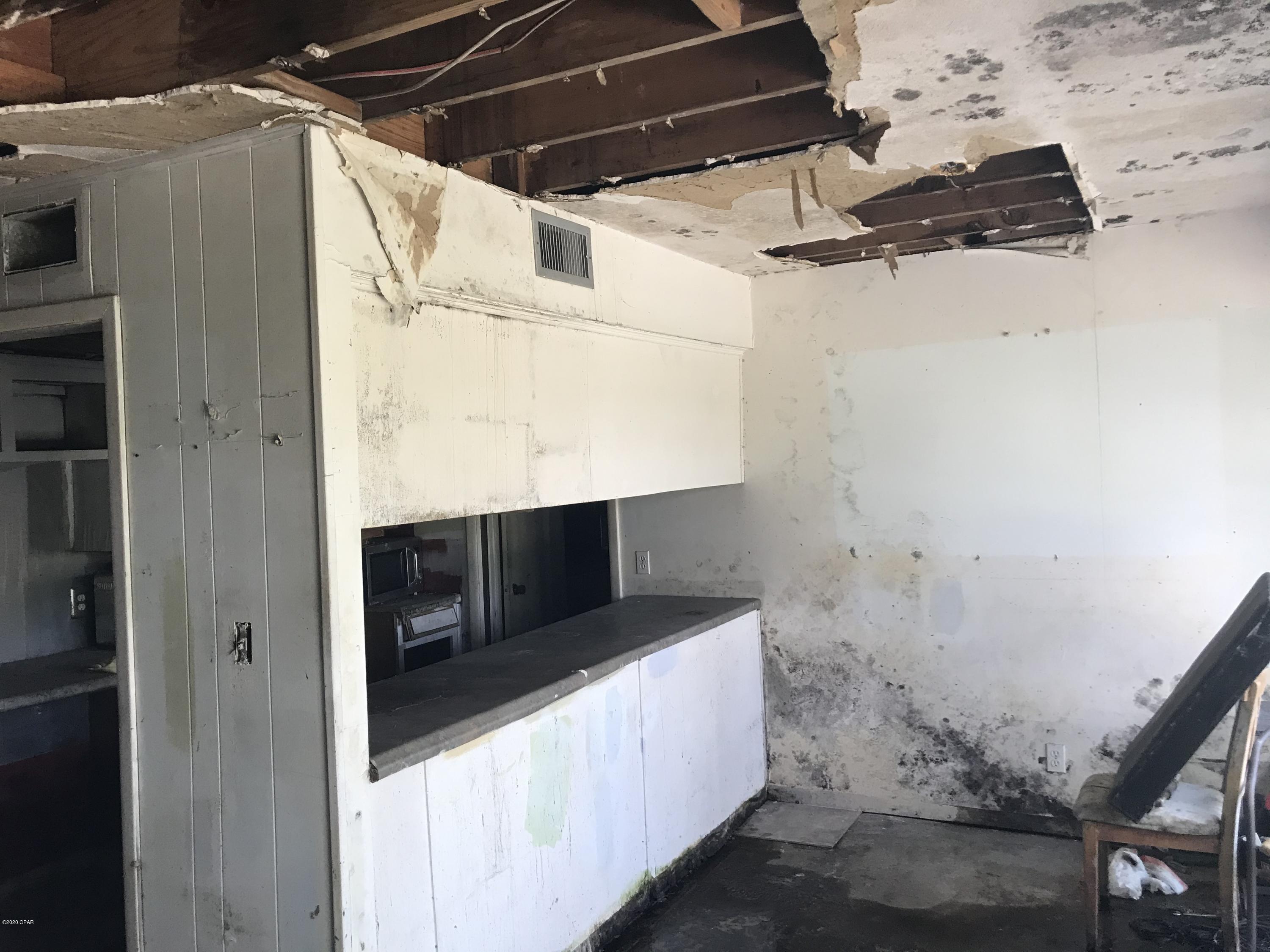 College Point 2nd Add - Residential