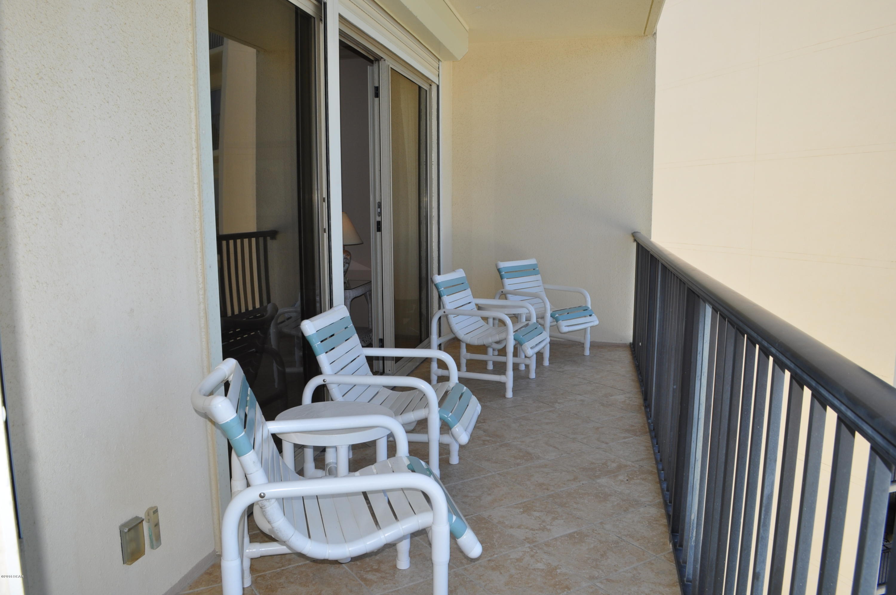 Summerwinds Condo - Residential
