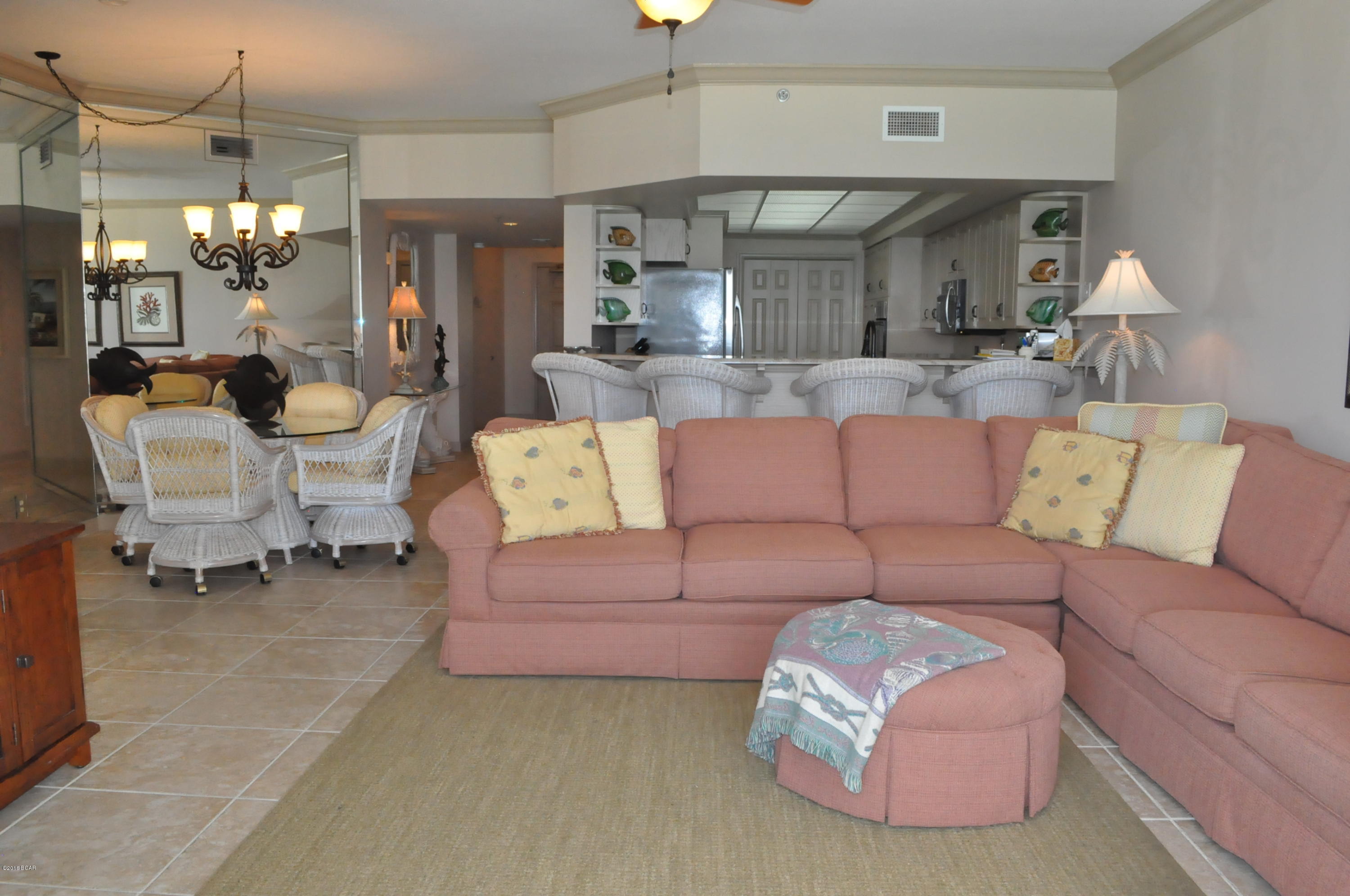 Summerwinds Condo - Residential