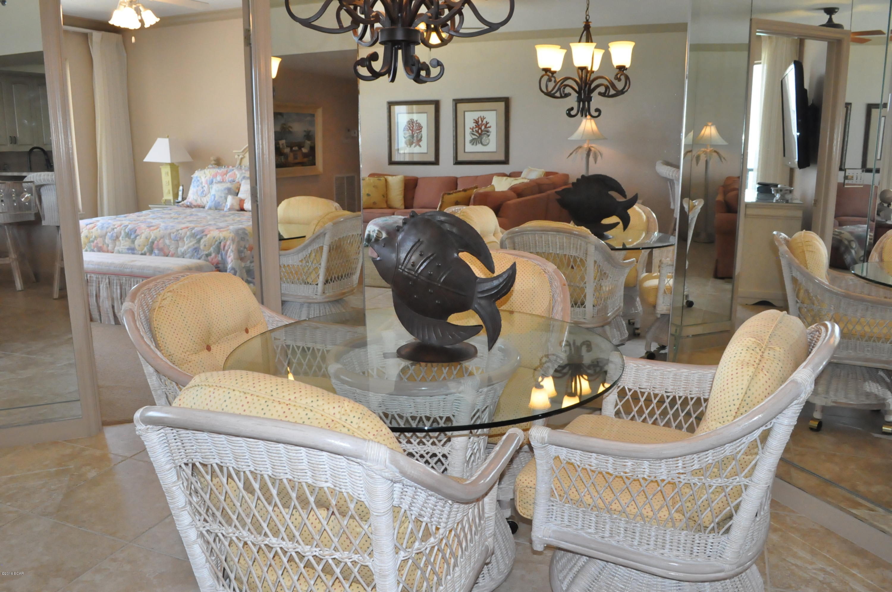 Summerwinds Condo - Residential